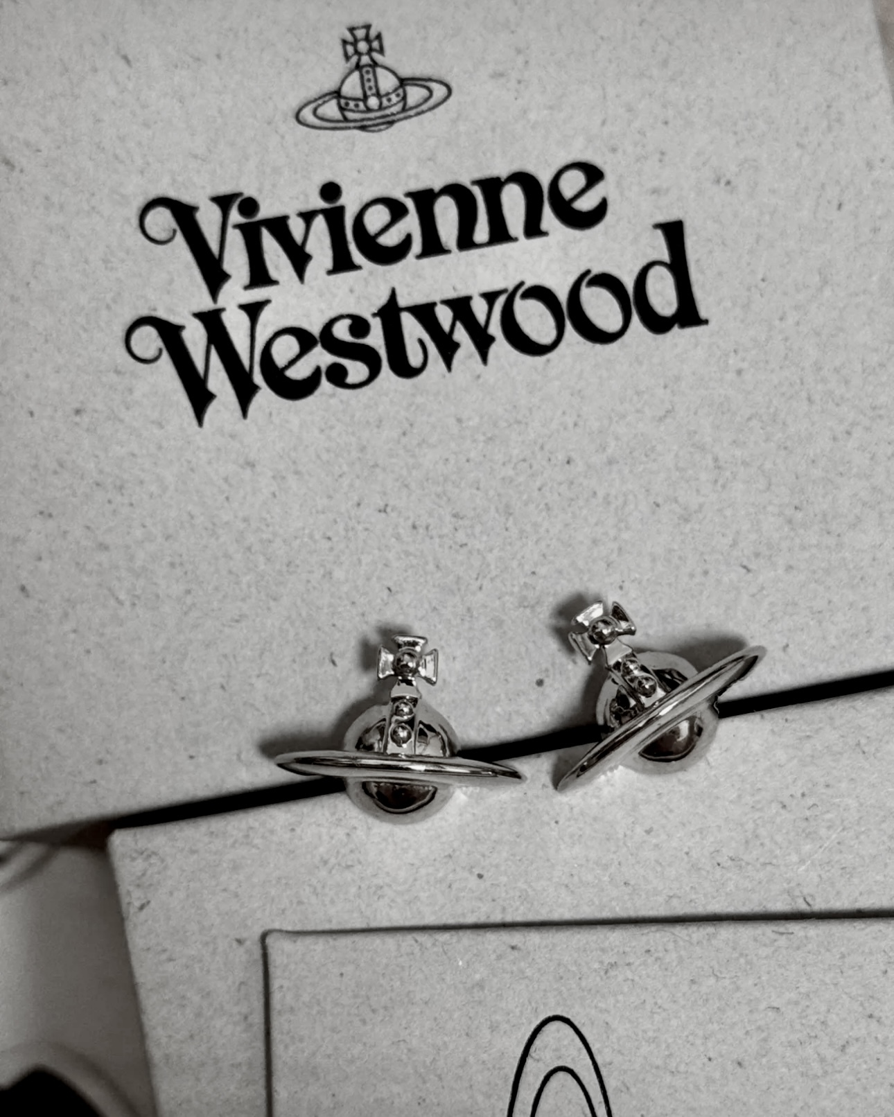 ?? ?????!˼ Vivienne Westwood Nana 3D Orb Earrin
