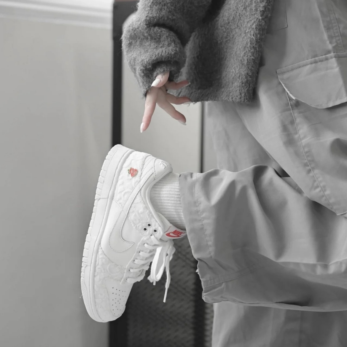 Nike Dunk Low Give Her Flowers 白紅 花卉 毛絨紋理 情人節