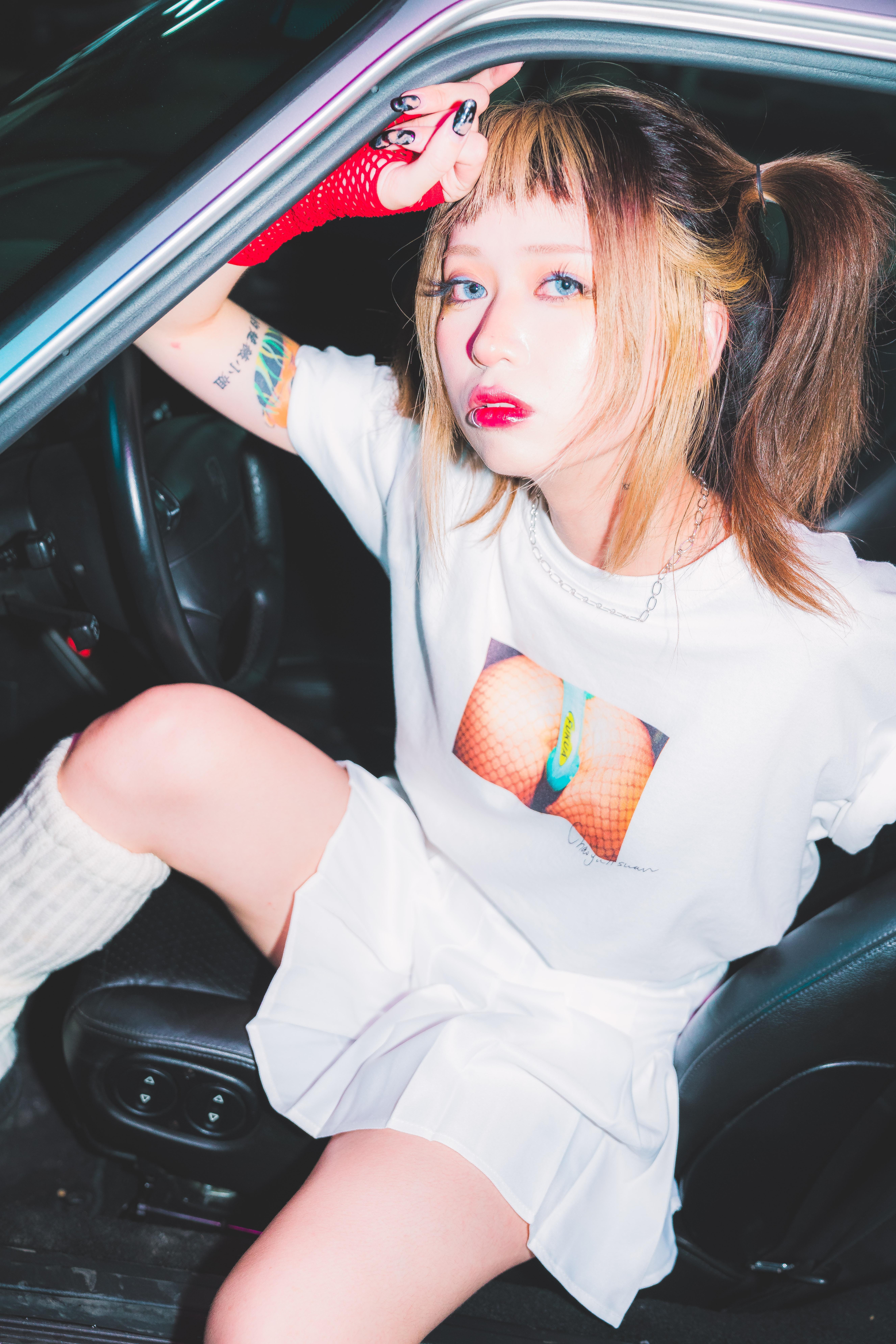 Lea X Midnight Angel - Rampaging Angel Signature Hot Butt T-Shirt