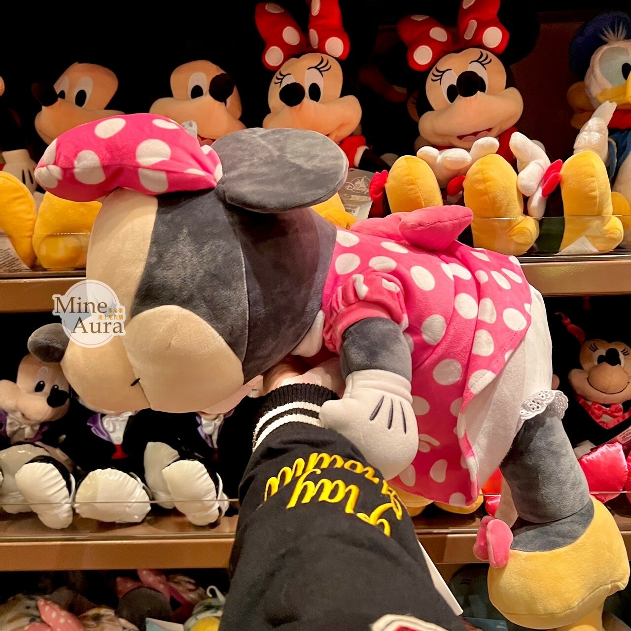 米妮 Minnie 粉色洋裝 趴趴 趴姿 睡顏 娃娃 玩偶 -香港迪士尼樂園