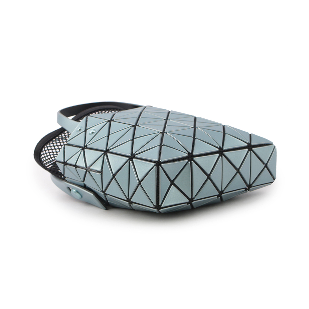 【ISSEY MIYAKE三宅一生】BAO BAO LUCENT BOXY 4X4 迷你金屬色手提包(淺藍色) AG651 71