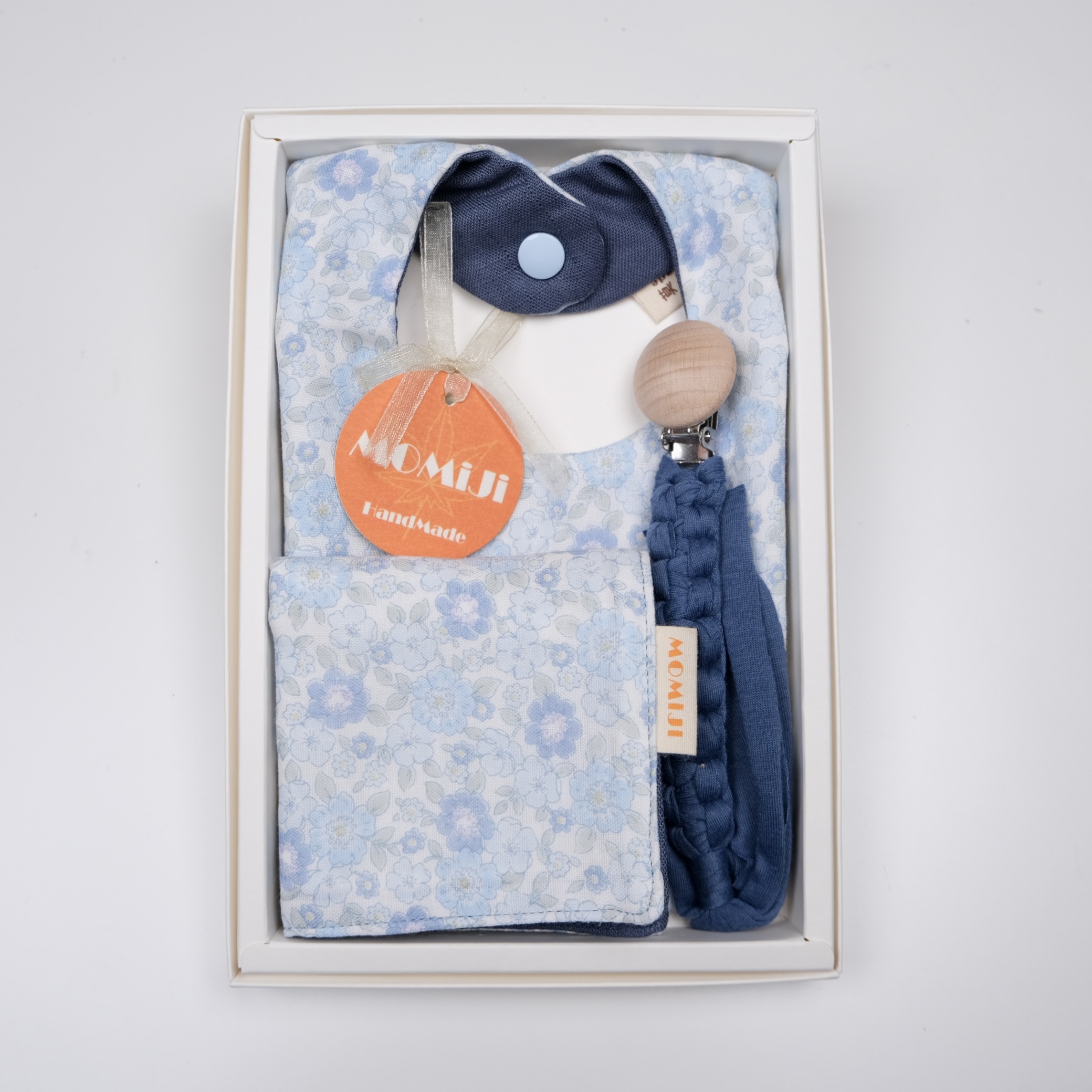 嬰兒 / 彌月禮盒三件組-藍色小花卉