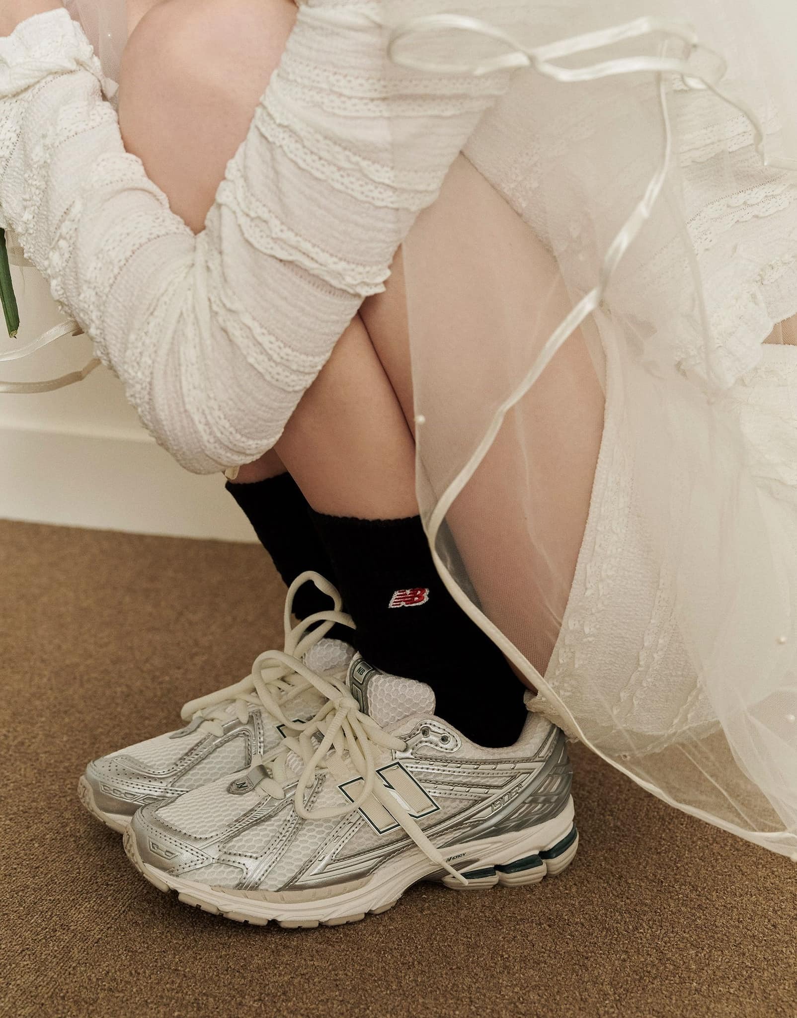 NEW BALANCE 1906R 