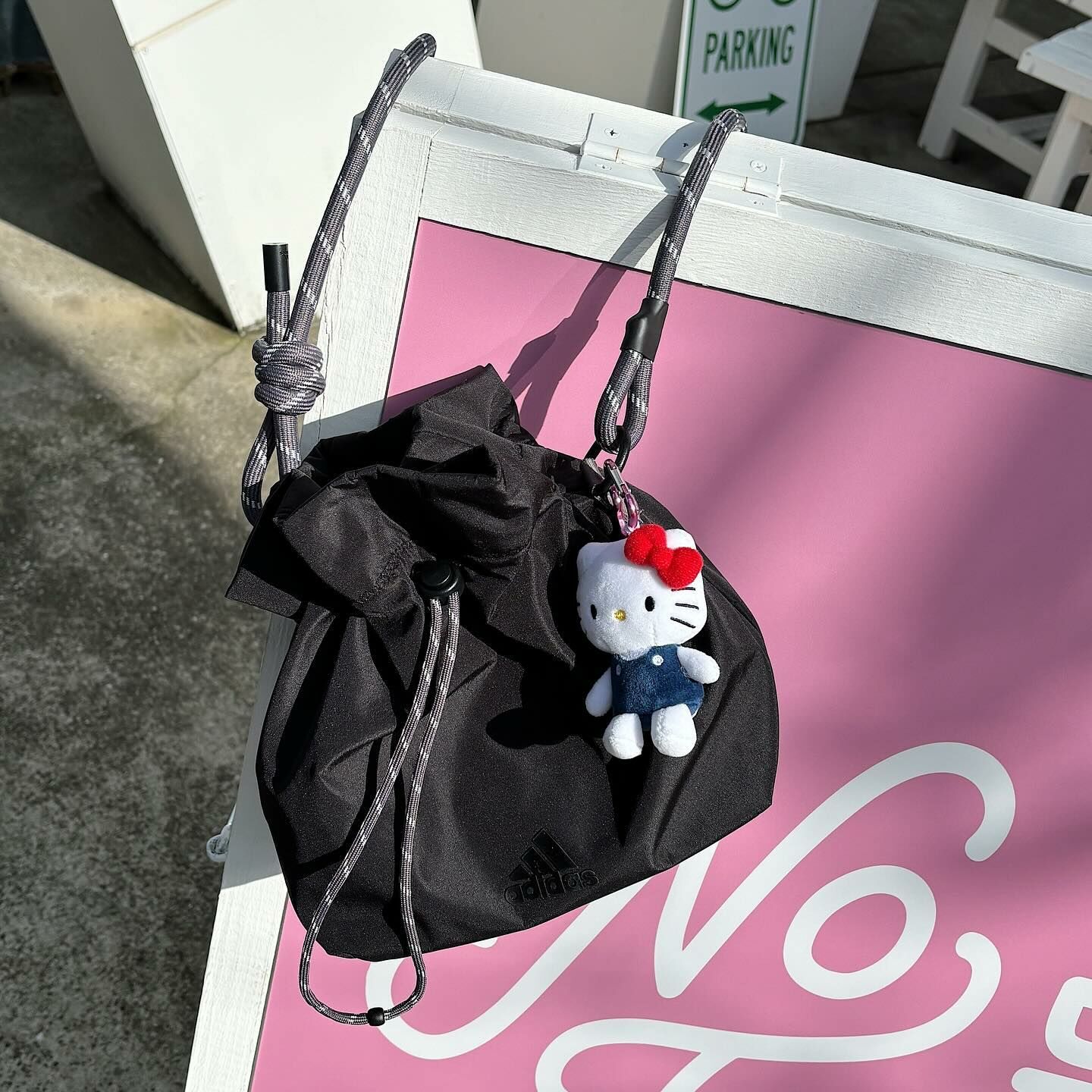 Hello Kitty 日本限定 凱蒂貓 SANRIO 三麗鷗 迷你娃娃 心型扣 愛心扣 鑰匙圈