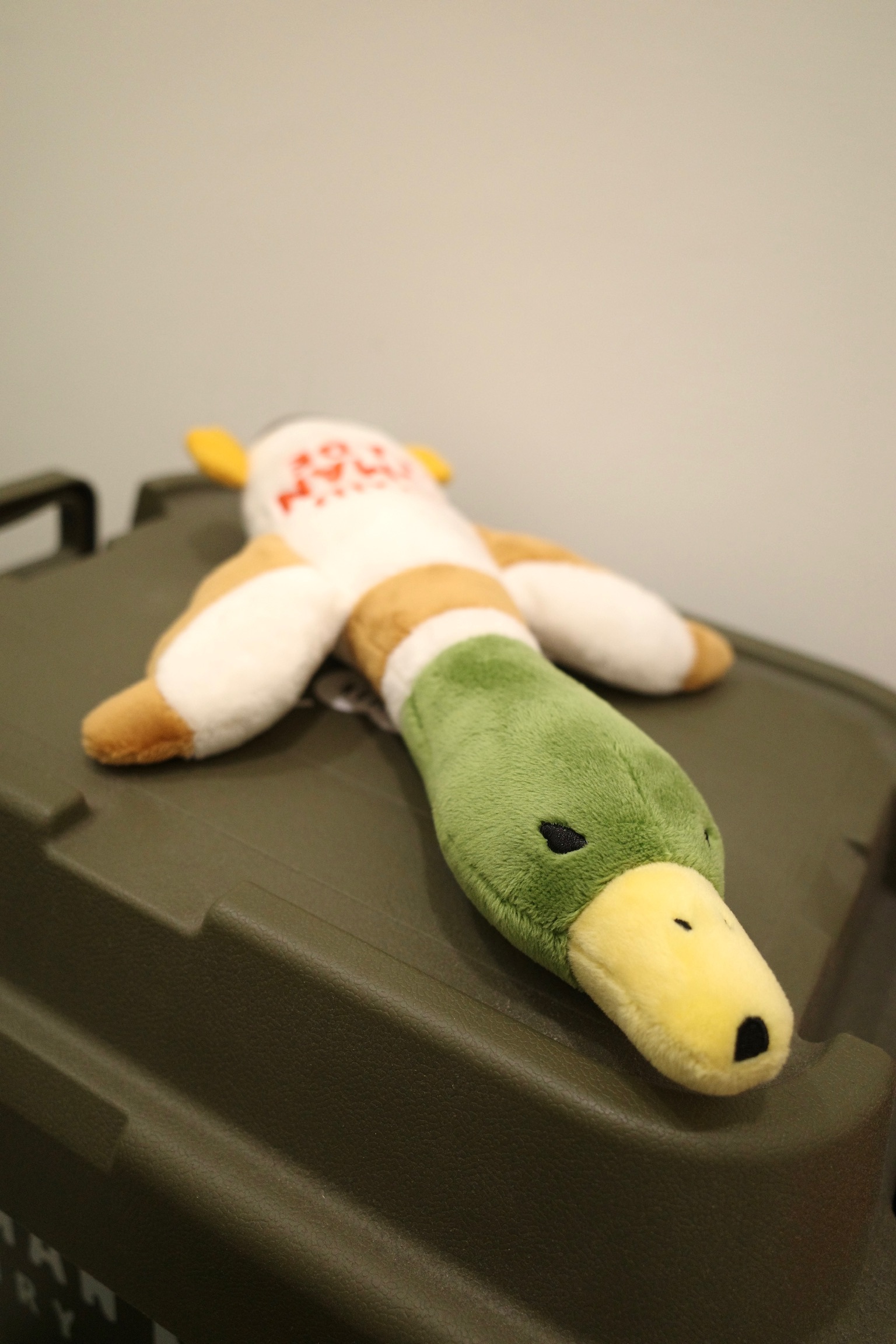 HUMAN MADE 會叫的飛鴨 玩偶