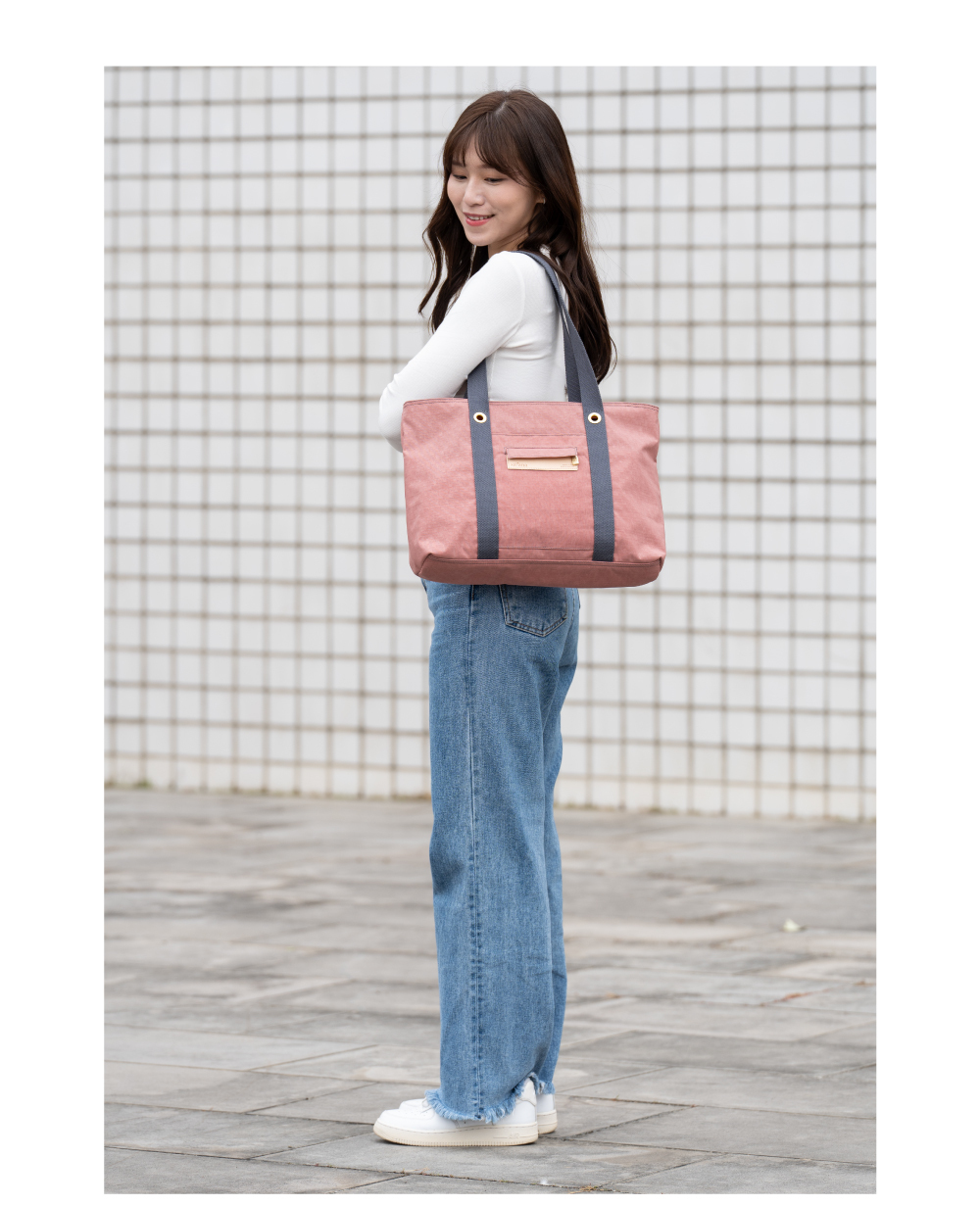 satana Soldier 趣遊行者旅行袋 海軍藍色 SOS3030-620 穿搭照1