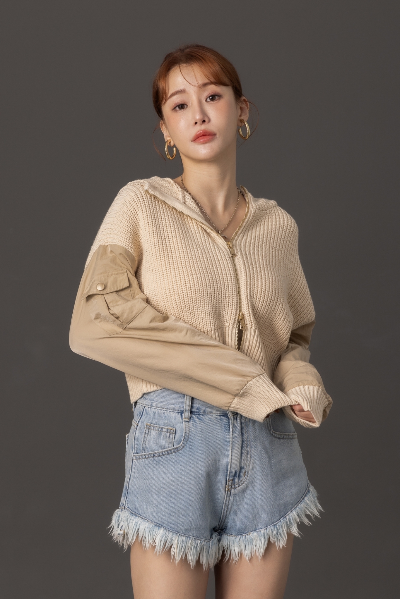 針織拼接短外套_AMISSA（杏）