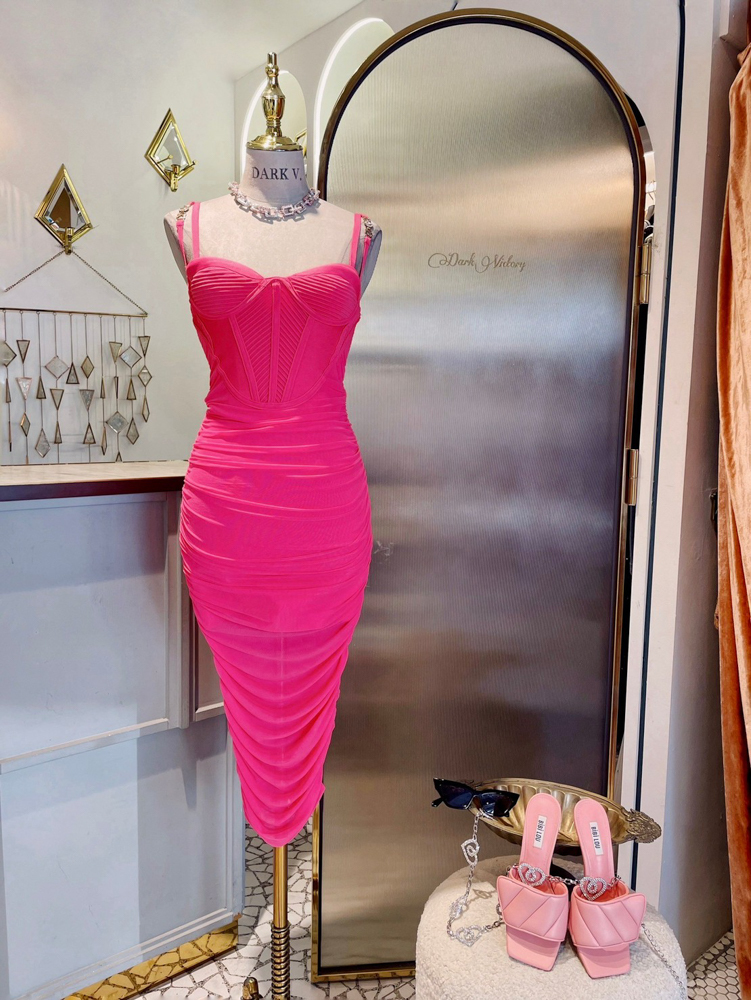 Hot pink桃紅色水鑽金屬肩帶桃心領抽縐 Midi Dress