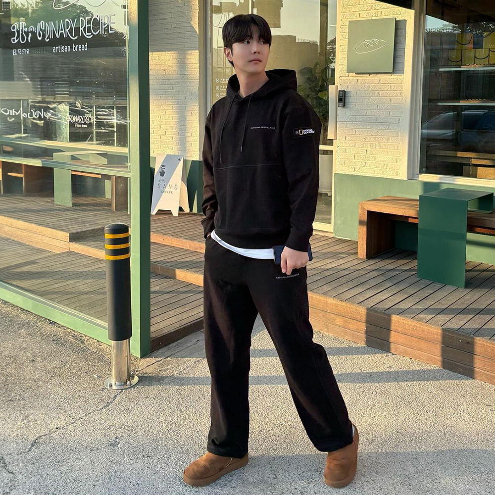 Unisex PITTA Semi-oversized Hoodie - CARBON BLACK