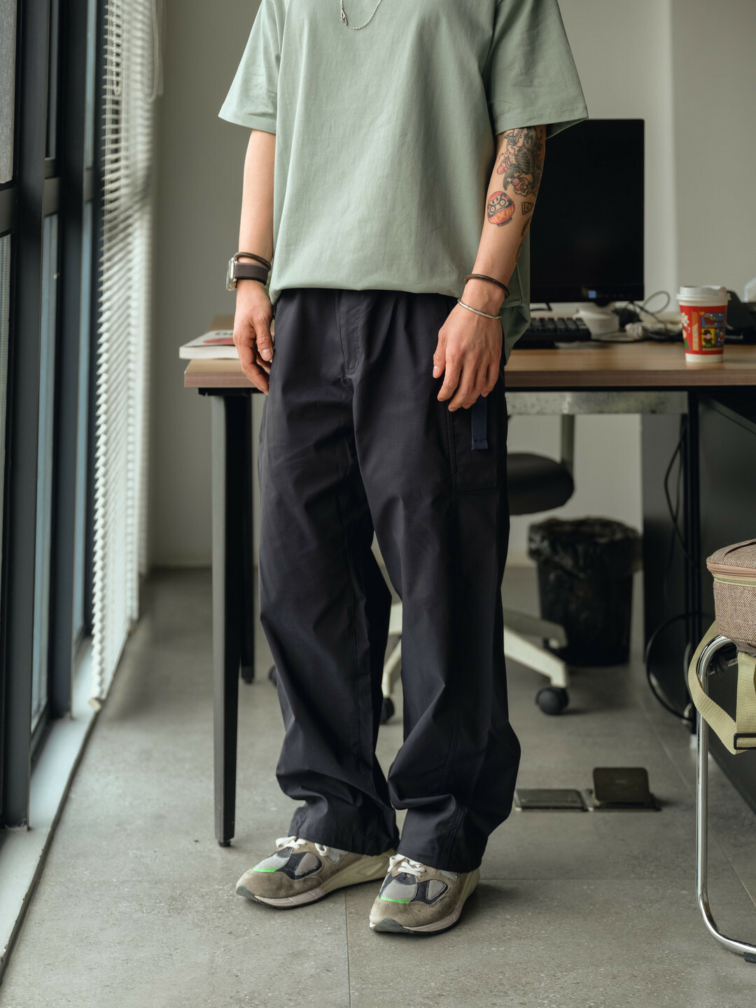 吸濕排汗機能直筒休閒長褲