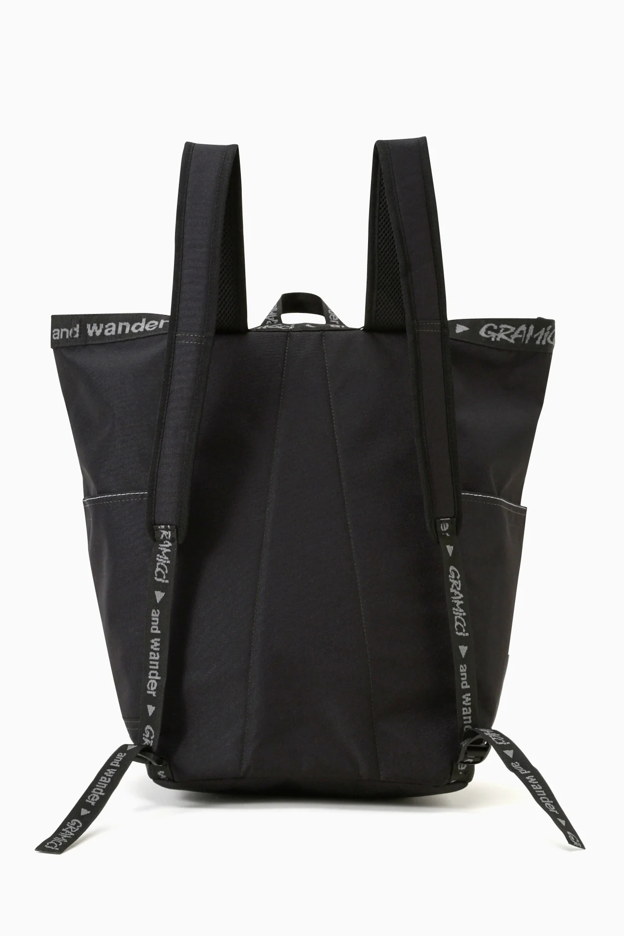 Gramicci x and wander - MULTI PATCHWORK 2WAY PACK / BLA