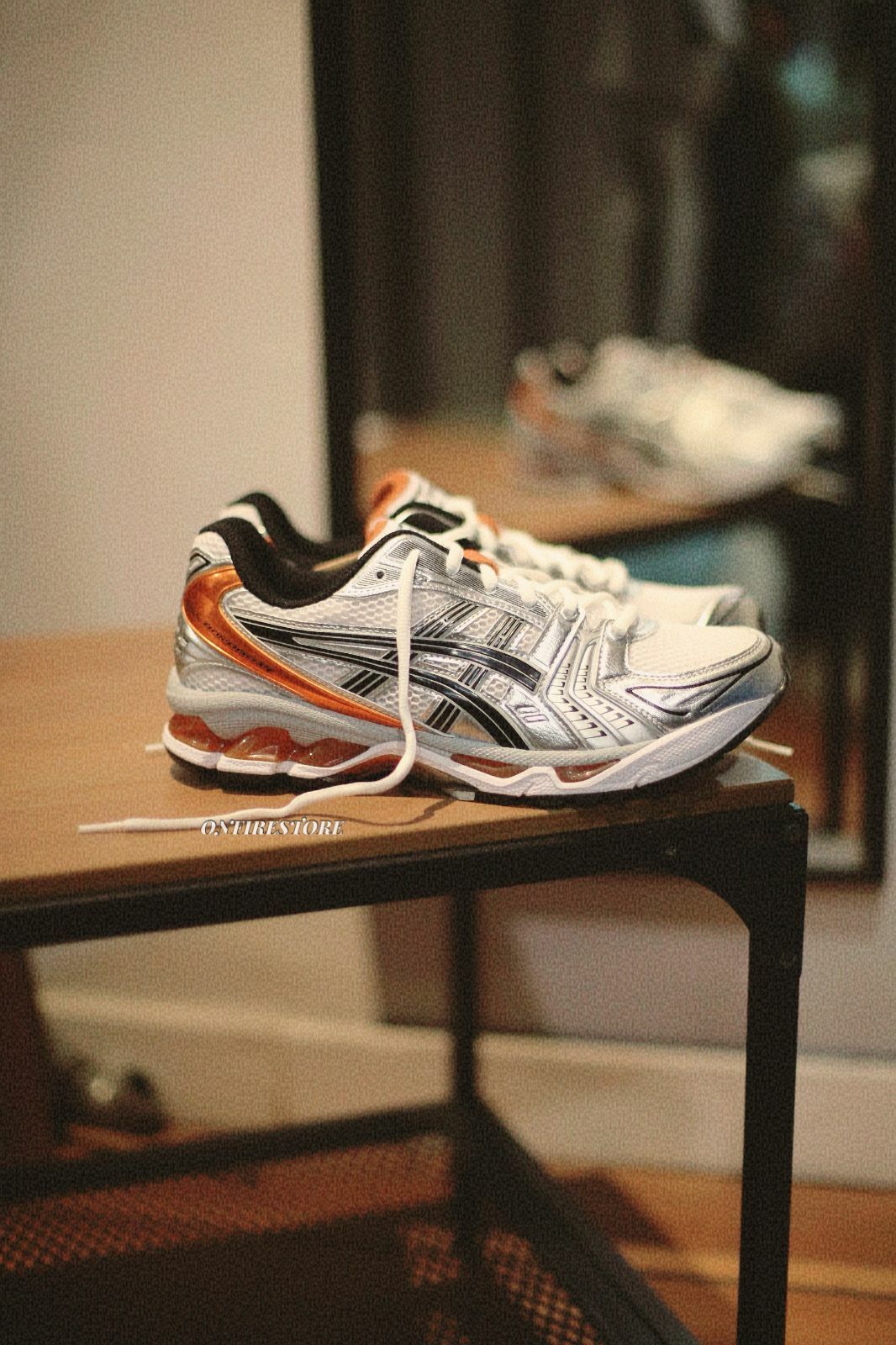 asics GEL-KAYANO 14 1201A019-109 オレンジ 国内8月17日発売予定】 アシックス ゲルカヤノ 14 ホワイト