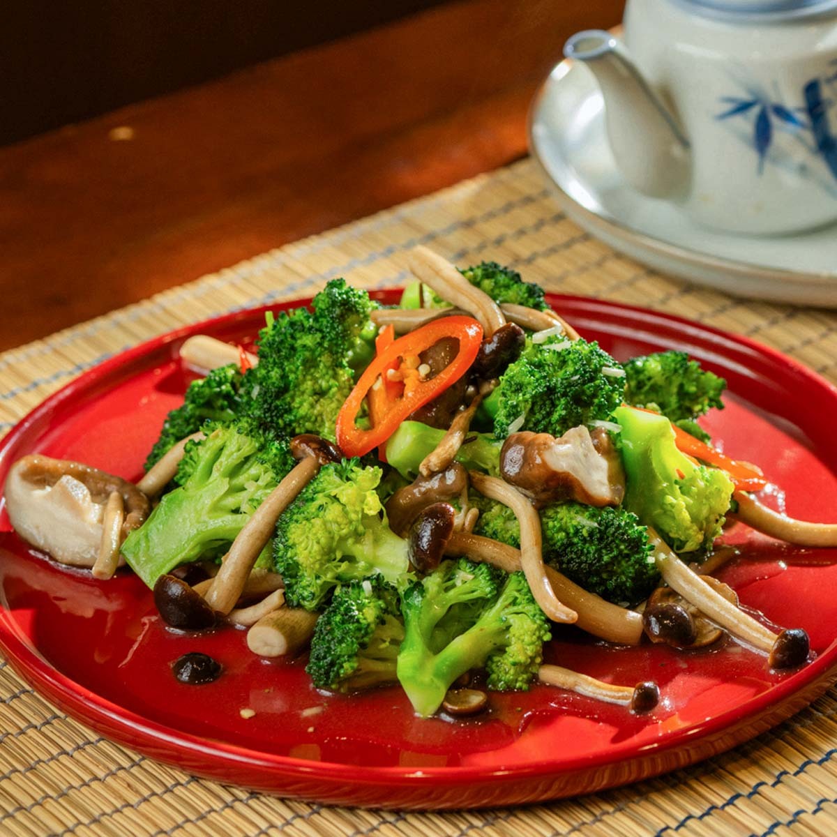 柳松菇炒西蘭花