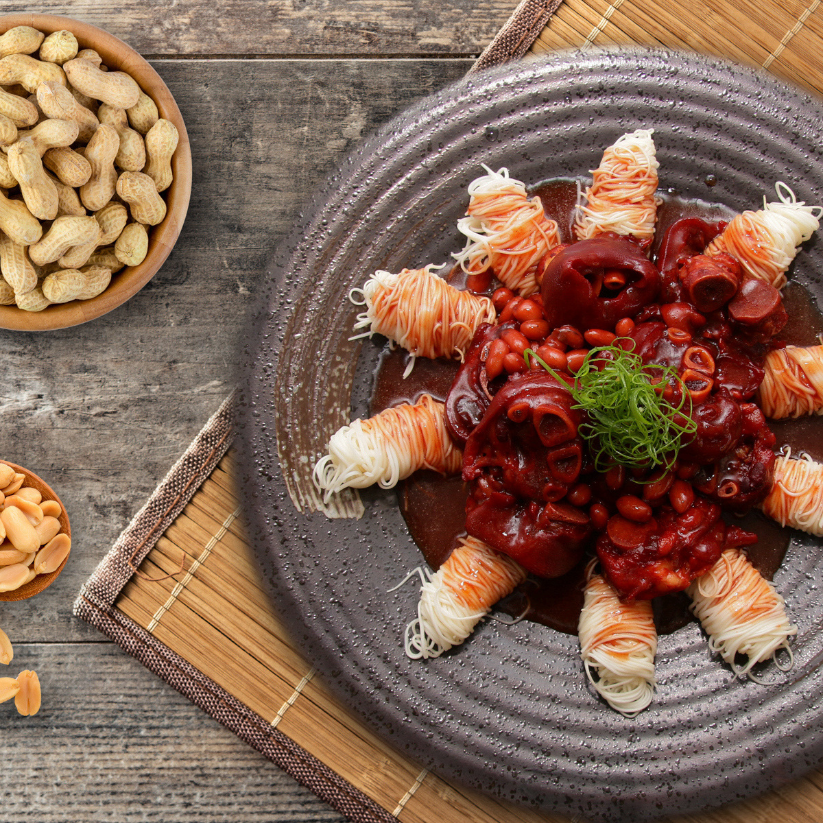 富貴花生豬腳麵線