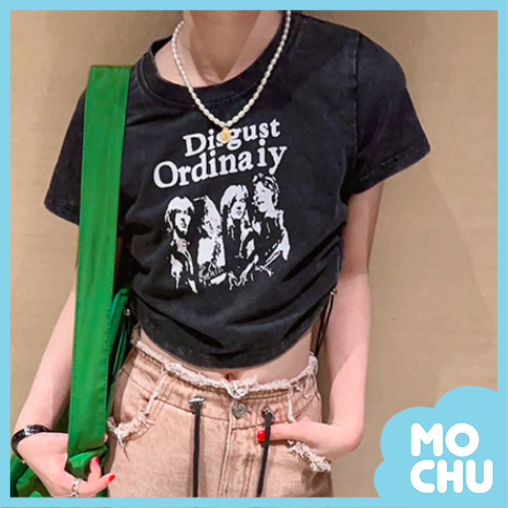 設計感印花短版上衣(二色）