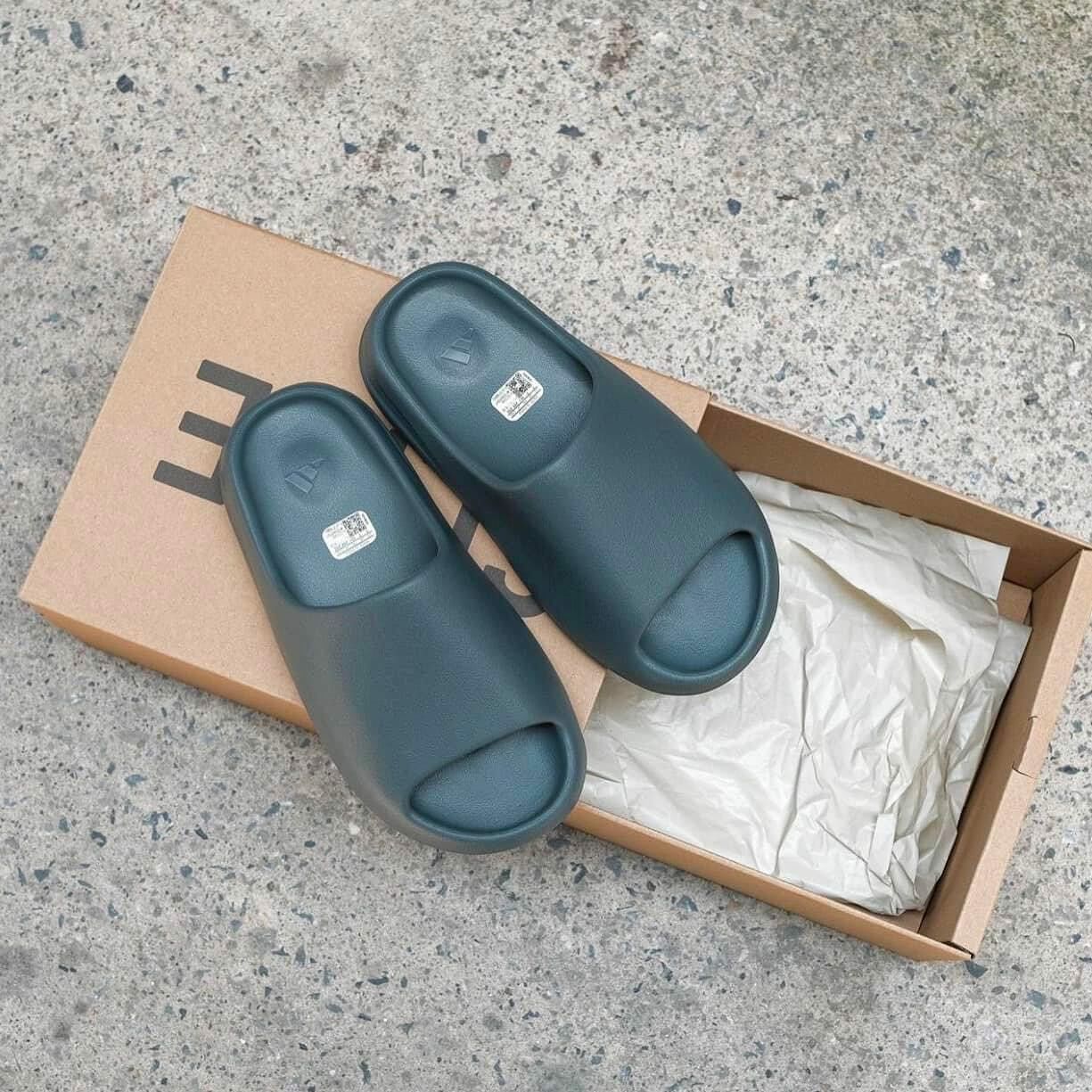Adidas Yeezy Slide "Slate Marine" 霧灰綠 ID2349