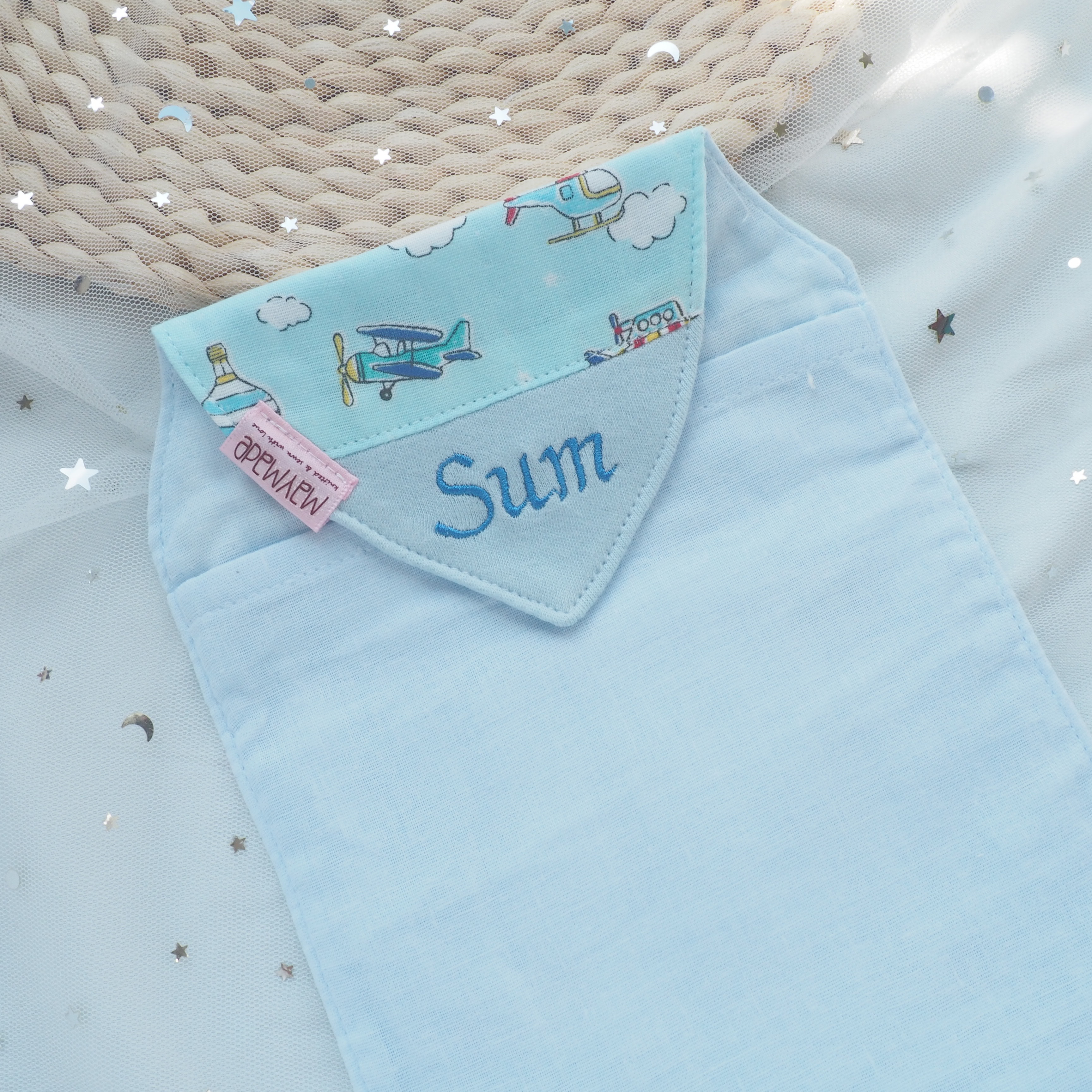 淺藍色飛機與熱氣球圖案汗巾