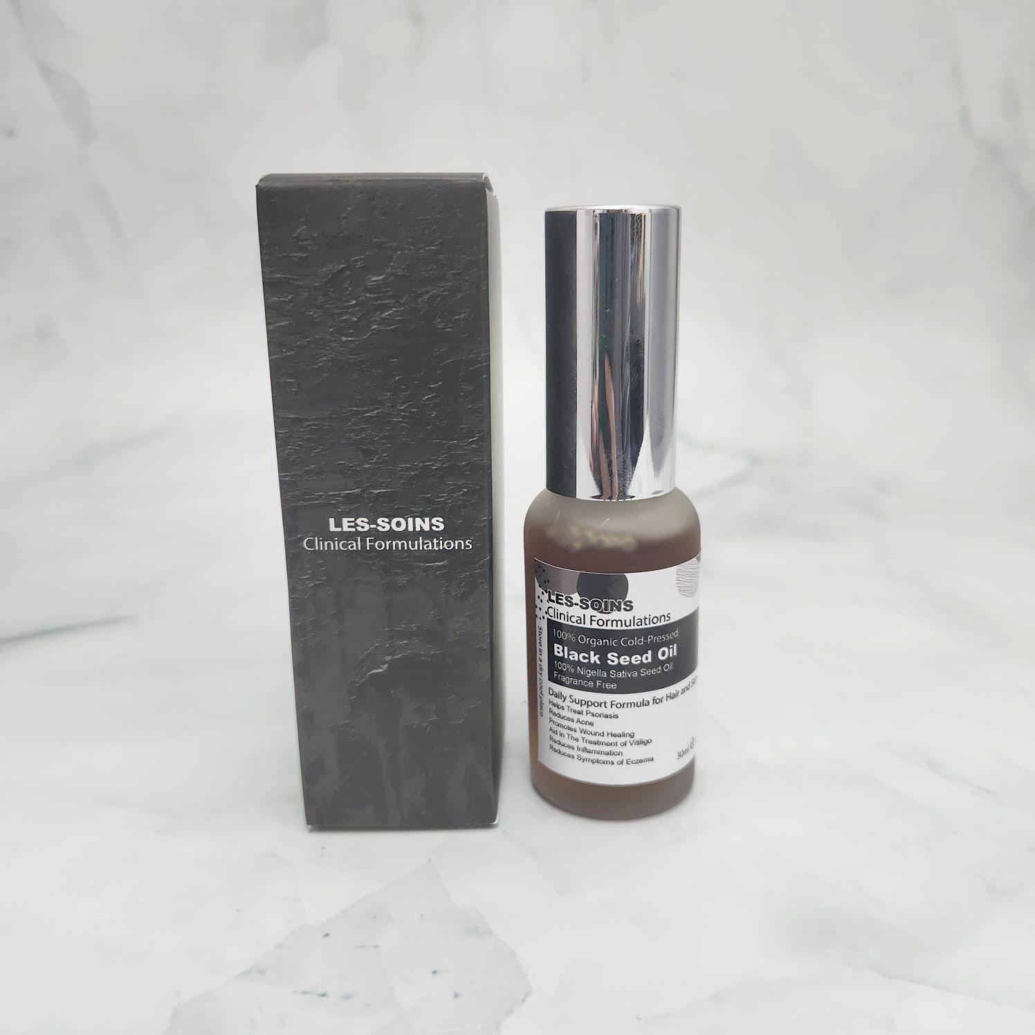 （舒緩皮膚發炎 ）法國LES SOINS 100% 有機黑籽油 30ml Y44（夠舒緩皮膚發炎、濕疹、牛皮癬。亦可改善下半身水腫、肌肉酸痛）