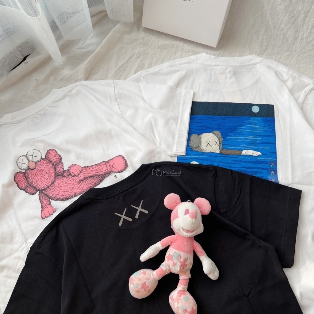 Uniqlo X Kaws 2023年限定