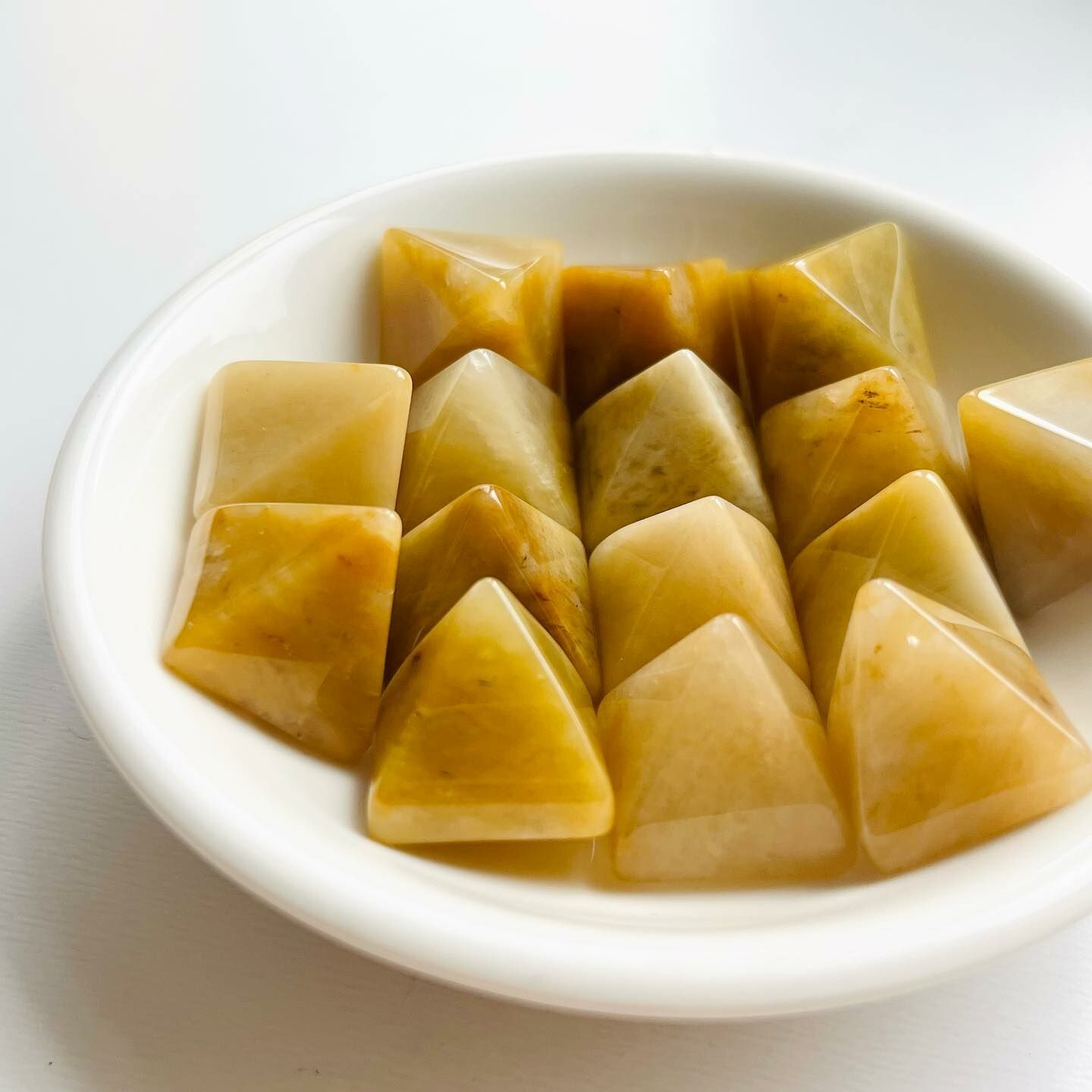 [原石] 黃玉 金字塔