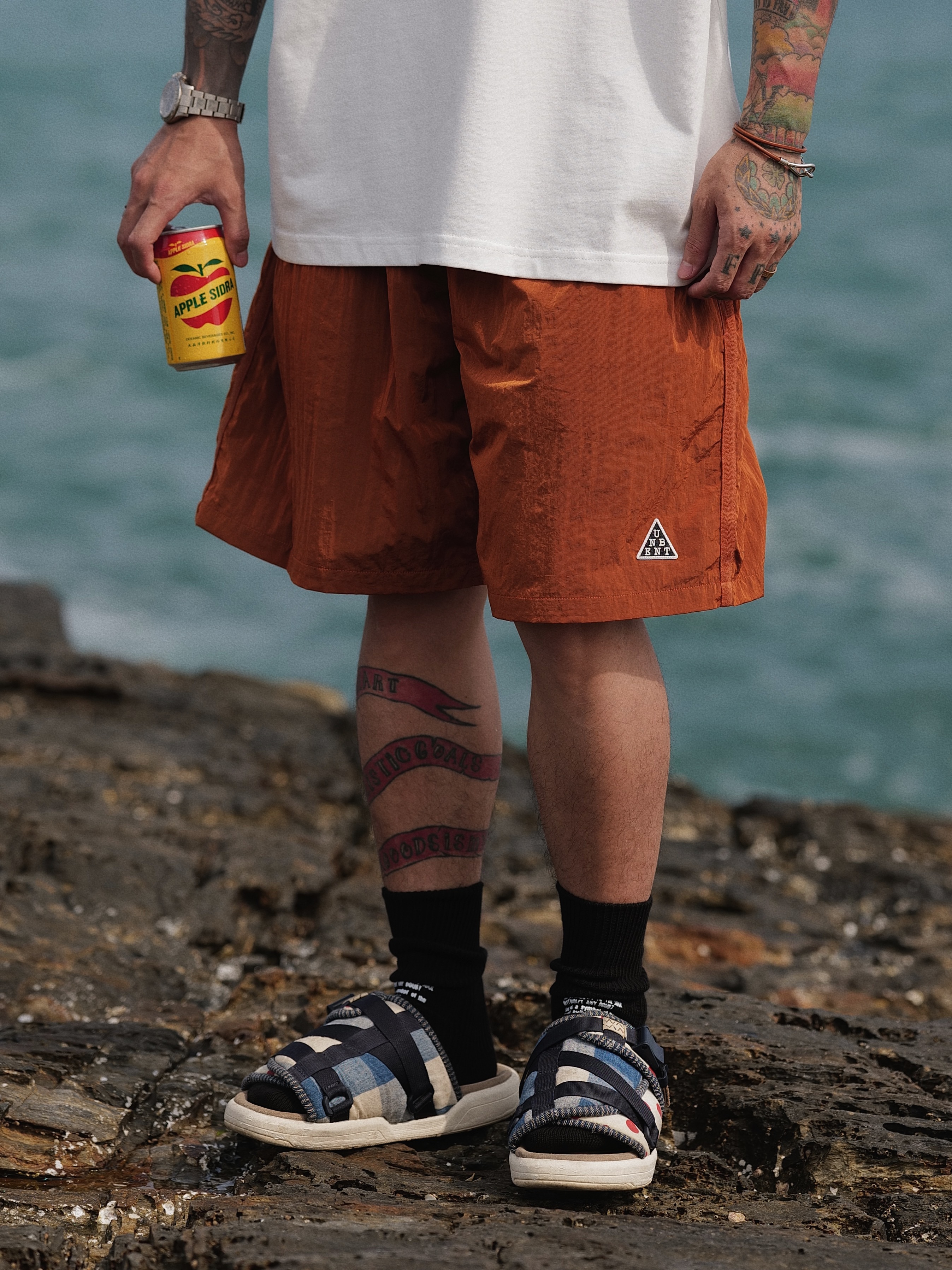 #預購 UNBENT 23SS 印花中長筒襪 四色