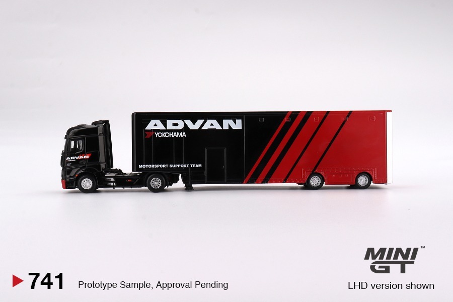 Mini GT 1/64 Mercedes-Benz Actros  w/ Racing Transporter "ADVAN" LHD