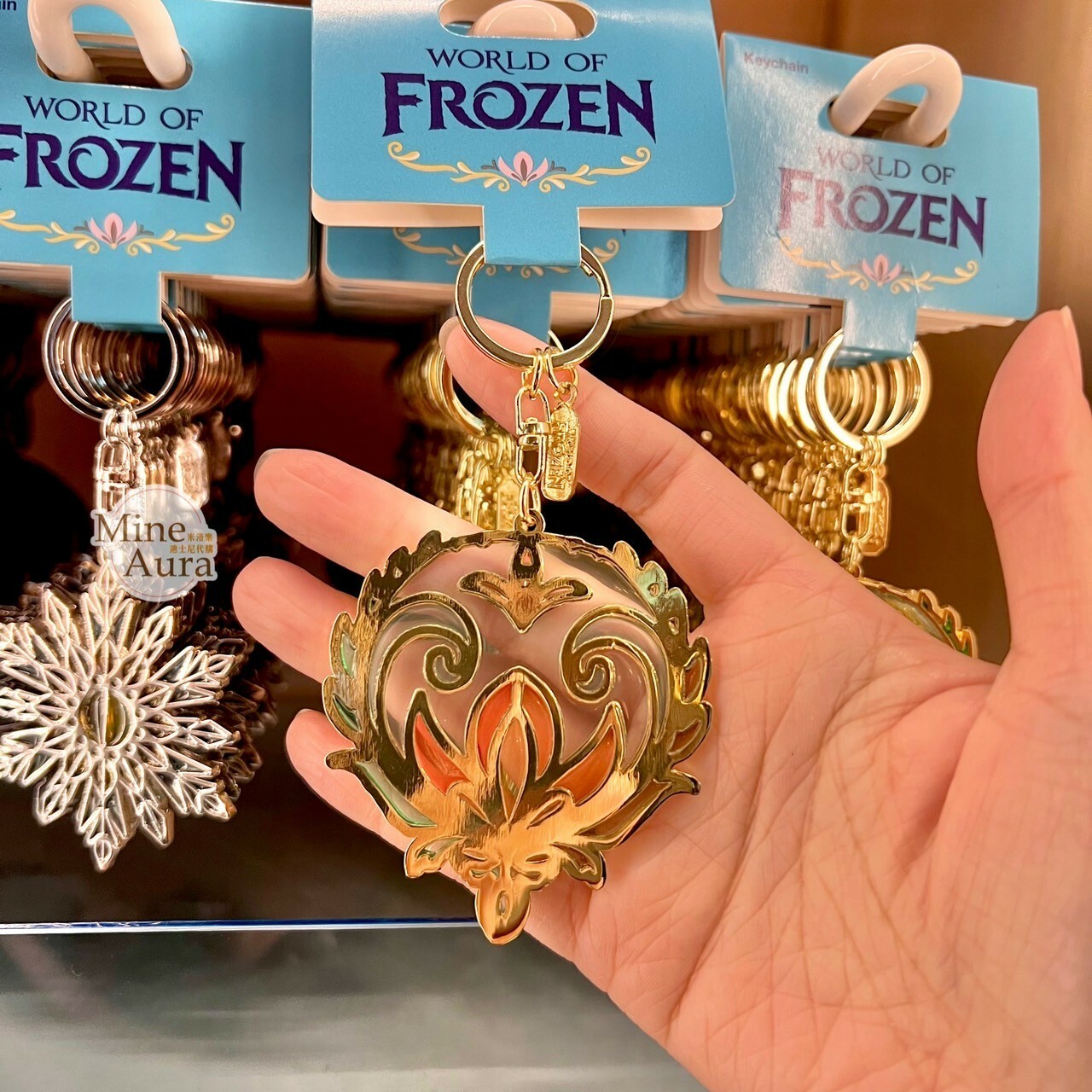 World of Frozen 限定 艾倫戴爾王國皇室番紅花 標誌 造型 鑰匙圈 吊飾 冰雪奇緣 Frozen -香港迪士尼樂園