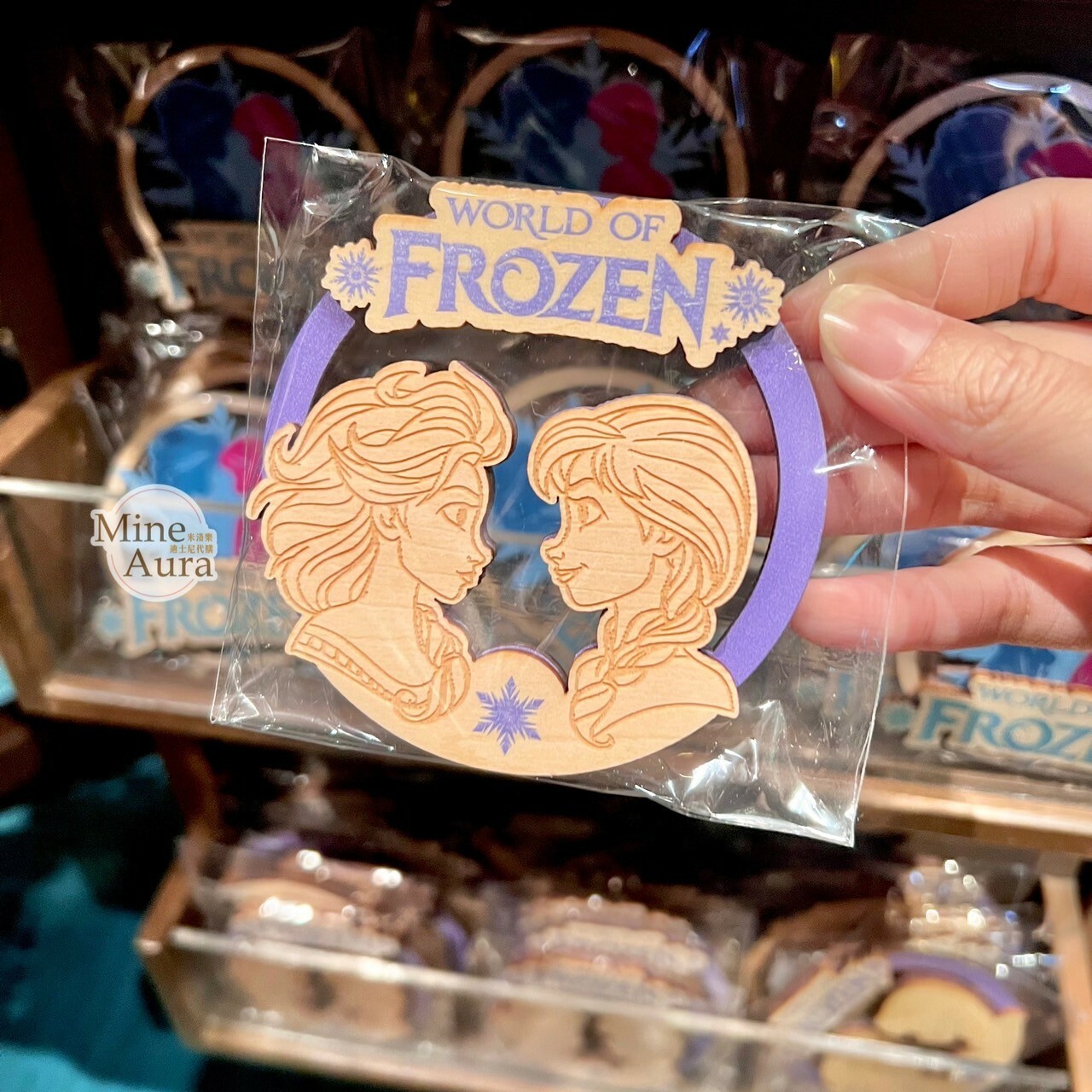 World of Frozen 限定 艾莎 Elsa 安娜Anna 圓形造型 磁鐵 冰雪奇緣 Frozen -香港迪士尼樂園