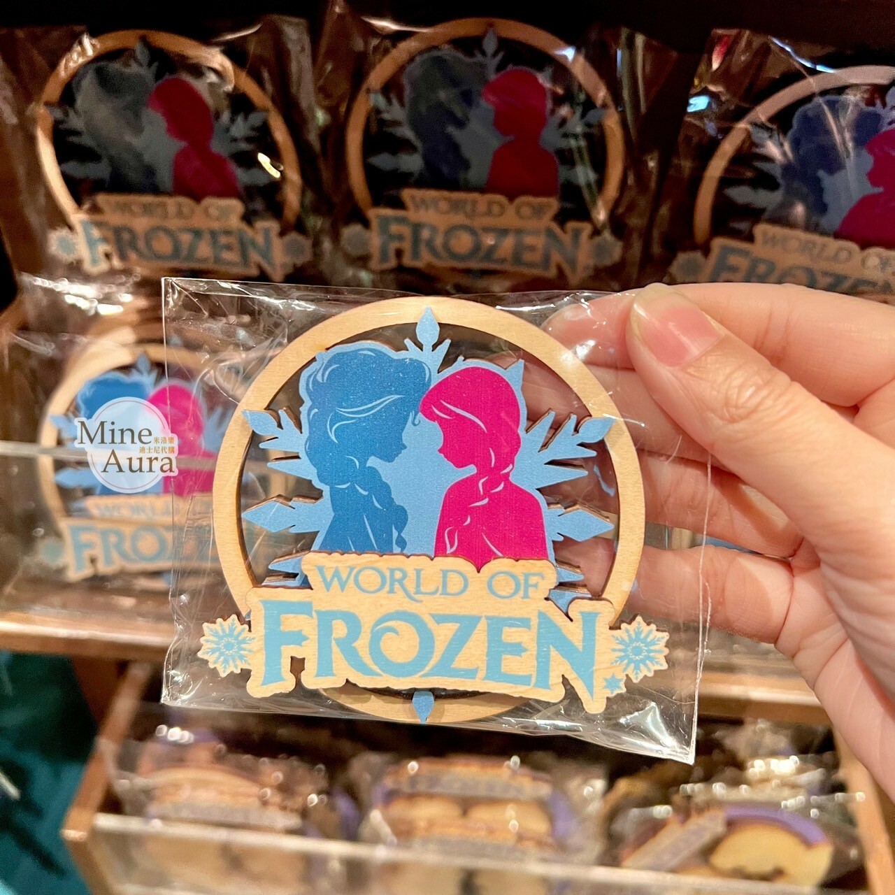 World of Frozen 限定 艾莎 Elsa 安娜Anna 剪影造型 磁鐵 冰雪奇緣 Frozen -香港迪士尼樂園