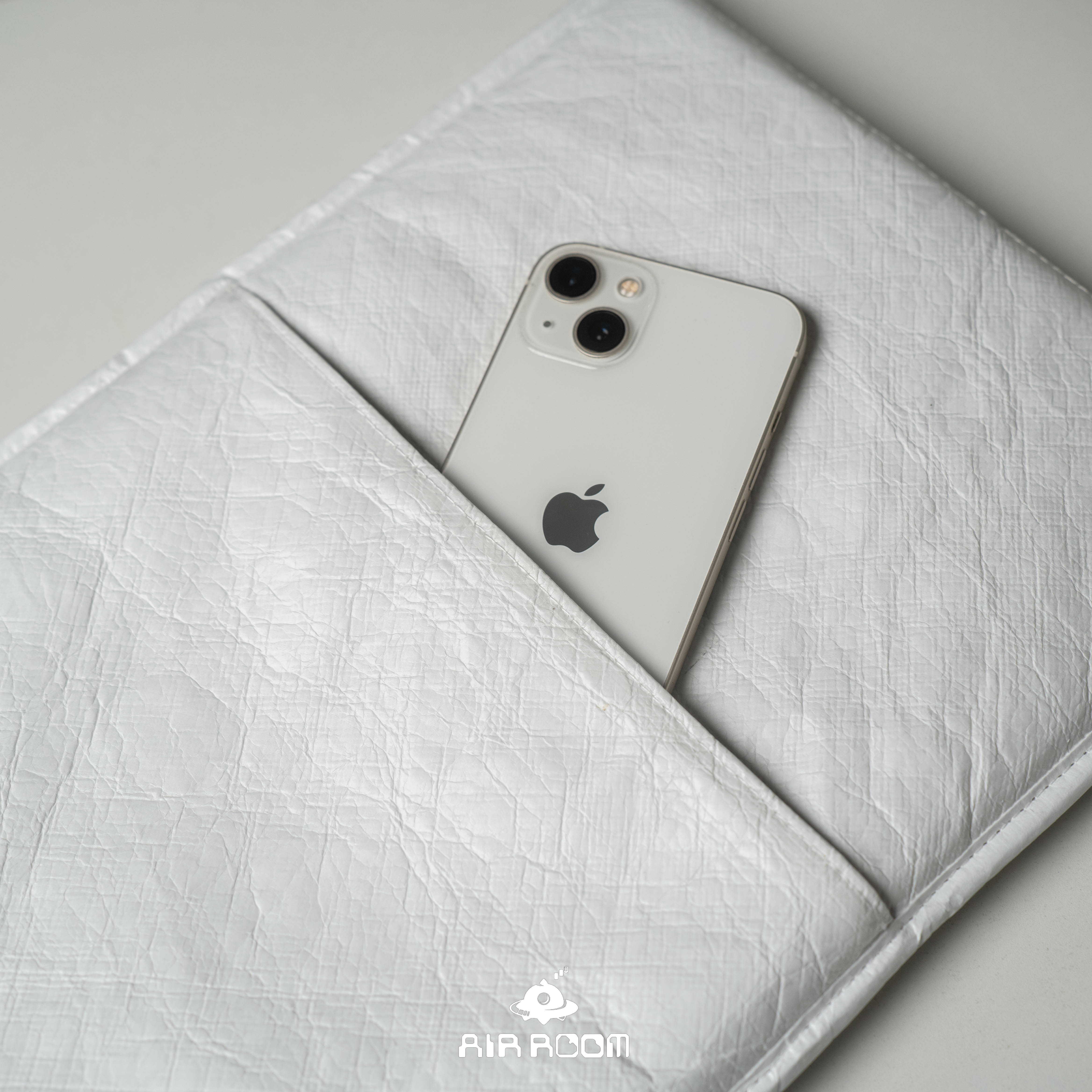 FREAK'S STORE 13吋 筆電包 白 緩衝材質