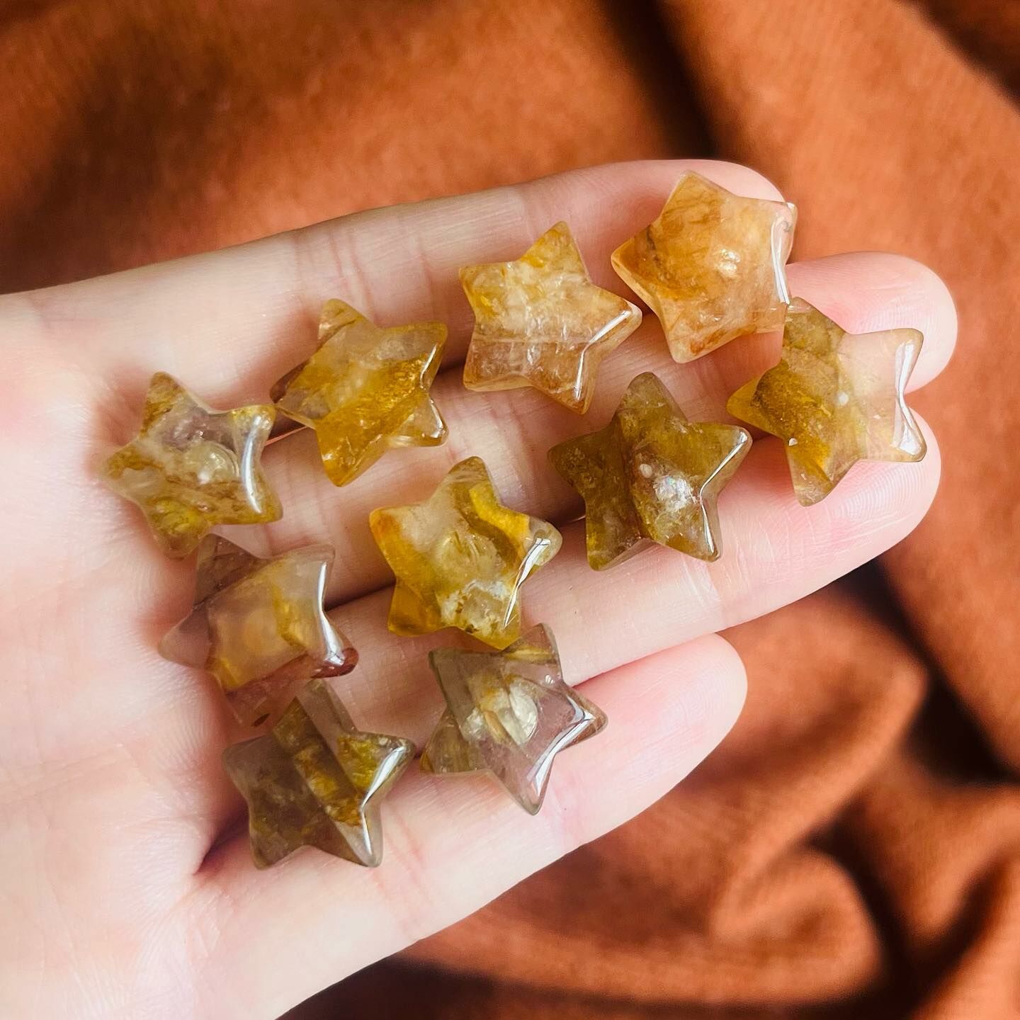 [原石] 黃金療癒者 / 黃膠花 水晶耳環