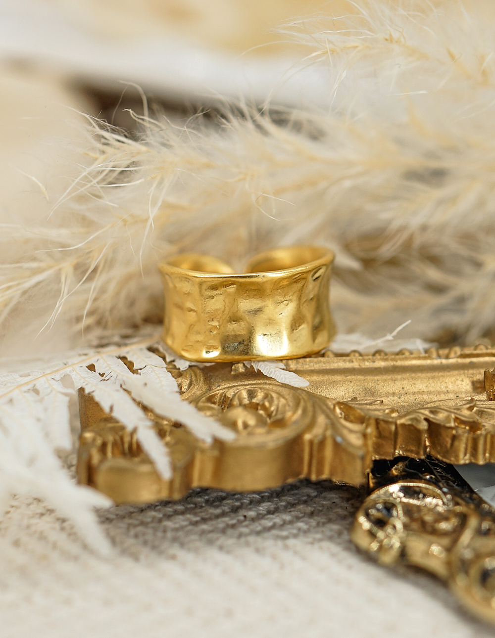 寬版壓紋可調式戒指