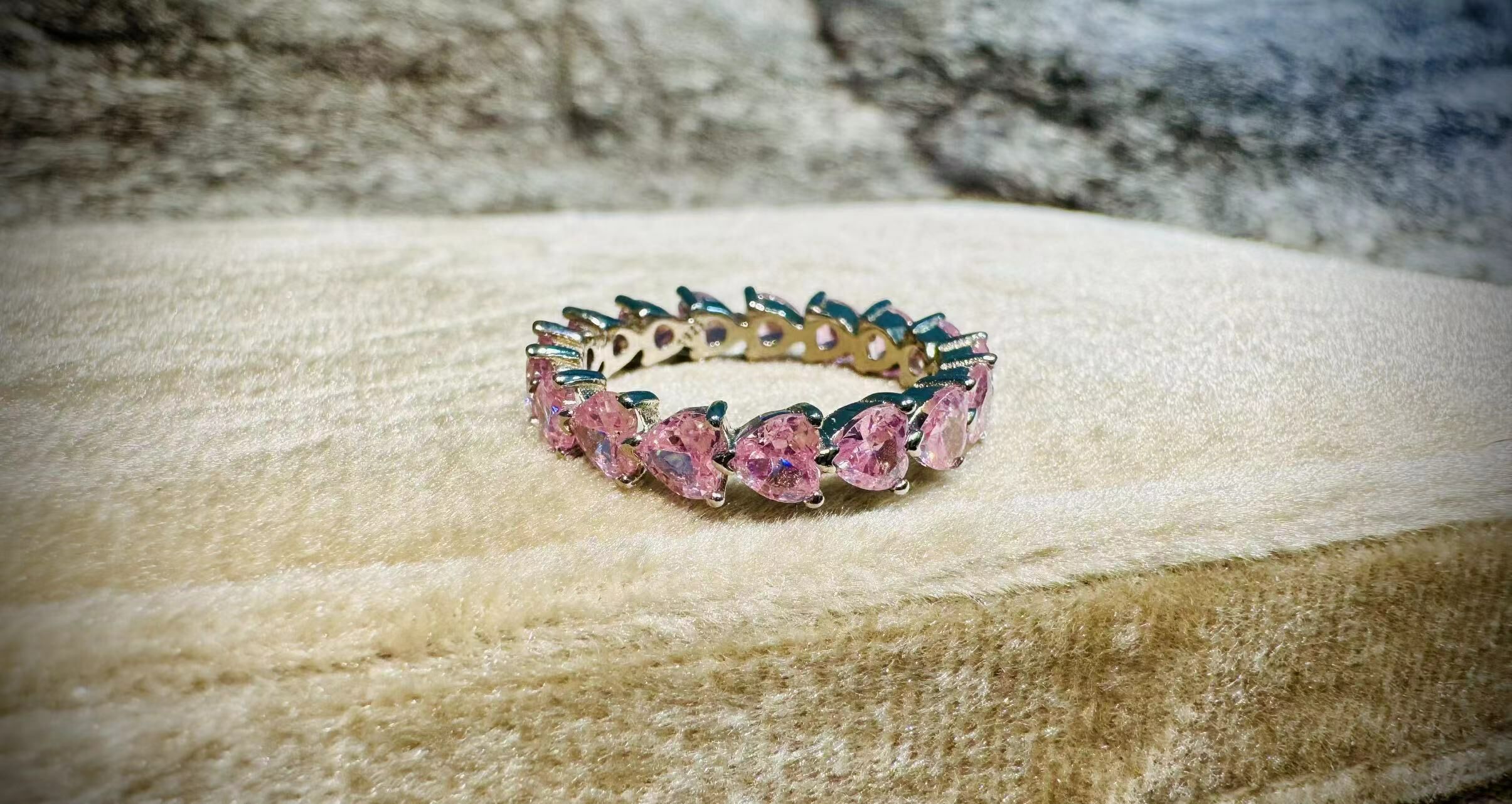 H17  Pink heart Ring   -M