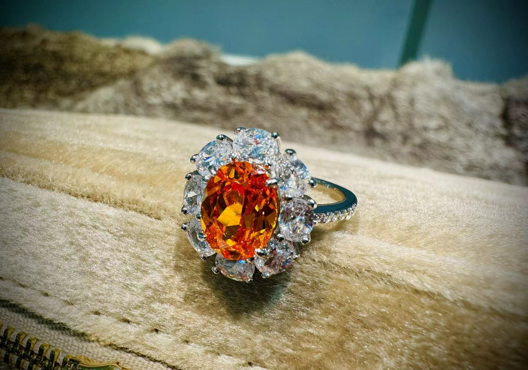 H22 ORANGE OVAL Zirconia RING   -M