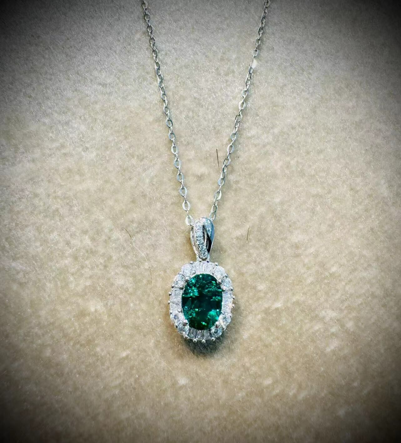 H36 GREEN OVAL  總重: 9.83 G JZ0918 -M