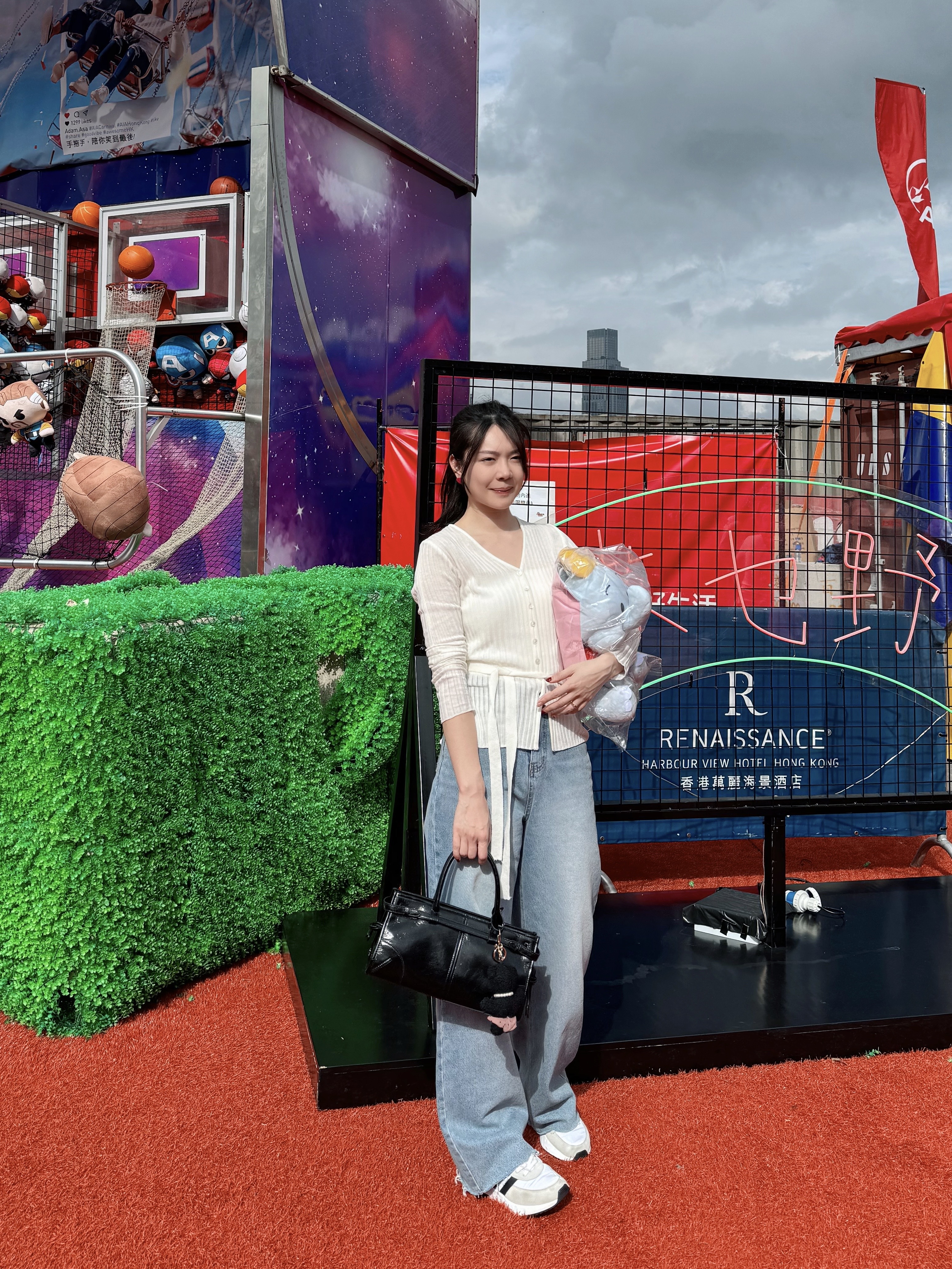 KR106 蘇蘇邊小直筒淺洗水牛仔褲