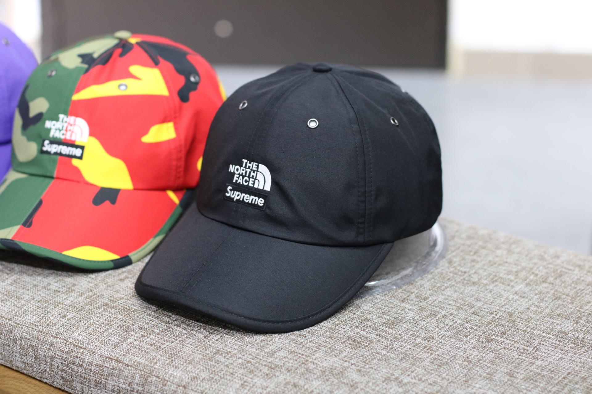 Supreme SS24 TNF The North Face Split 6 Panel Cap 三色