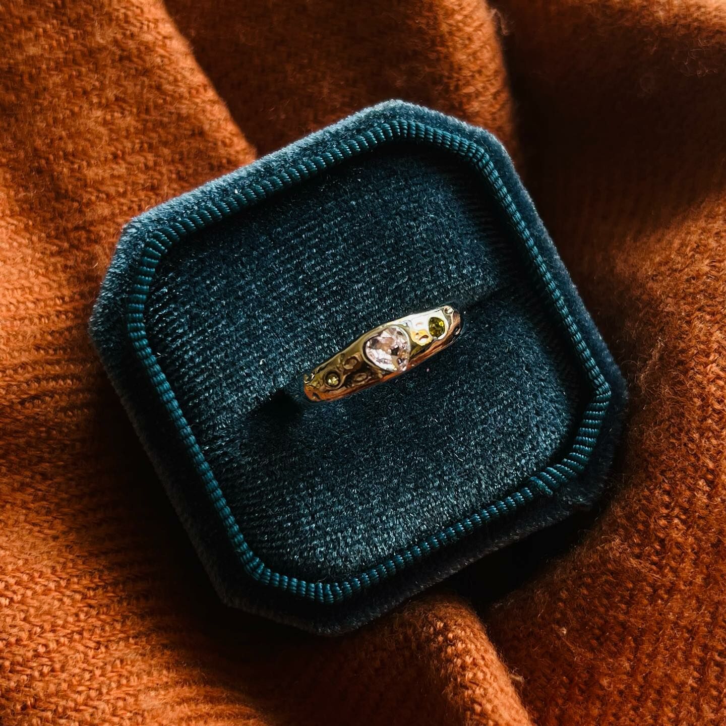 [原石] 粉紅鋯石戒指