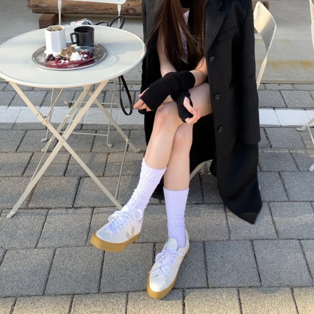 Veja Campo 焦糖底 經典 皮革 板鞋 白