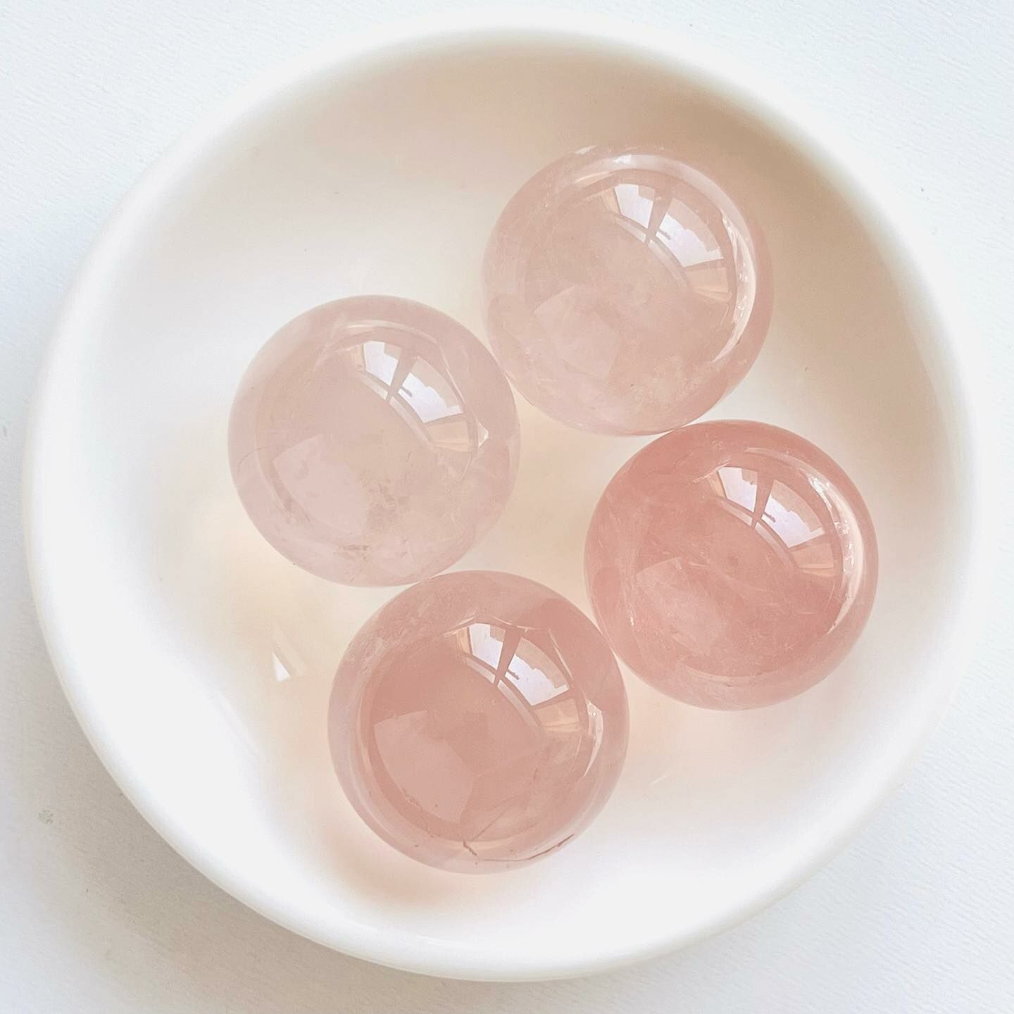 [原石] 馬達加斯加星光粉晶 水晶球