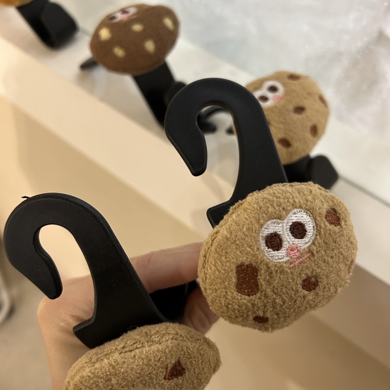 《3790》大眼餅乾造型汽車掛勾