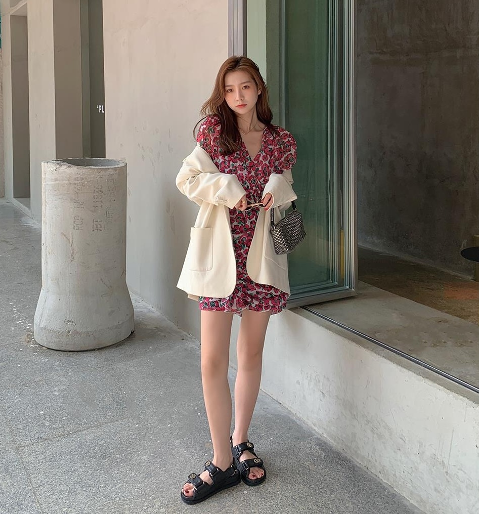 小香格紋 真皮厚底涼鞋(34-40)(黑/白)