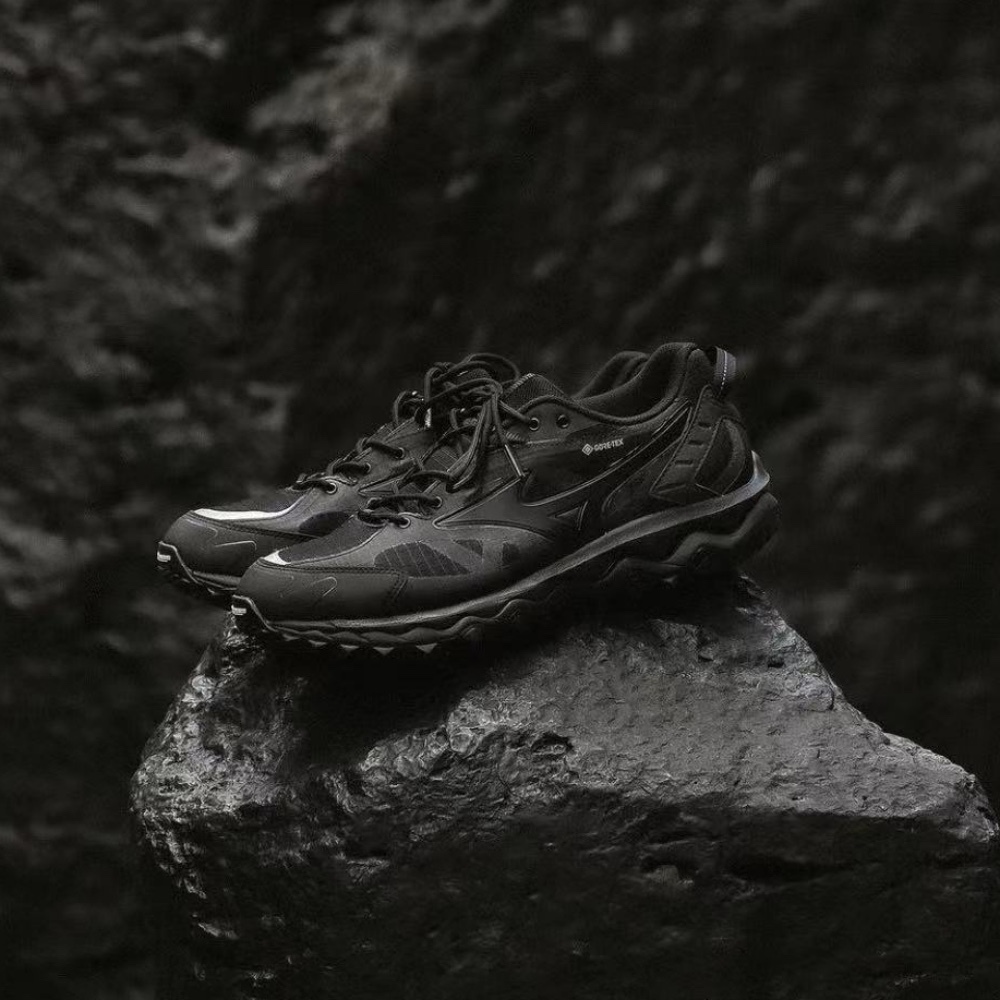 Mizuno Wave Mujin TL GTX Triple Black