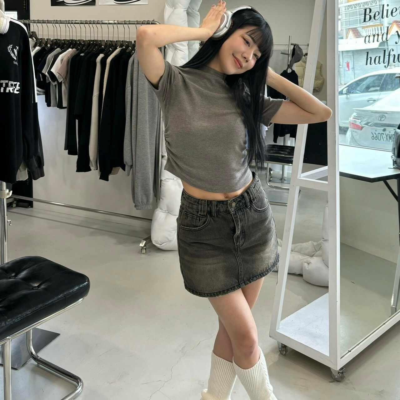 側抓皺立領短袖上衣