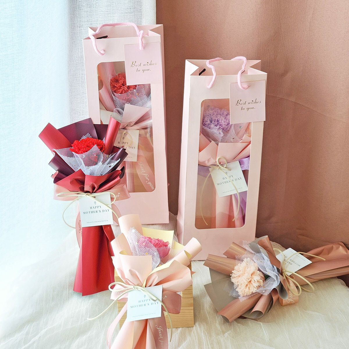 F12｜康乃馨提袋花束