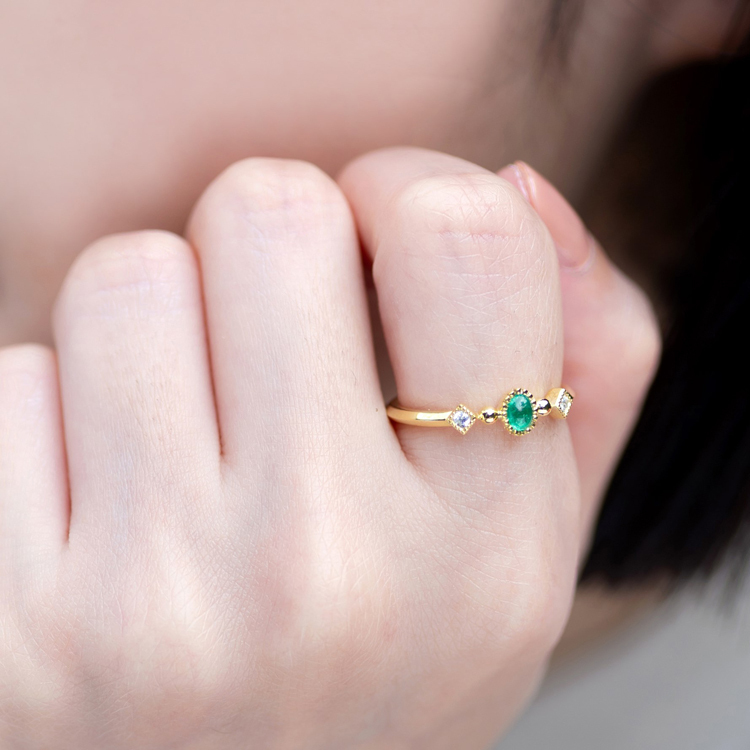 蛋面祖母綠18K戒指 拜占庭風格