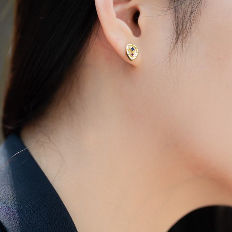 騎士盾牌18K耳釘 拜占庭風格