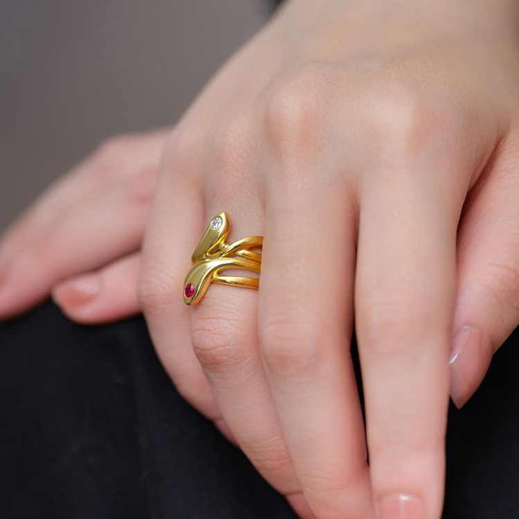 紅寶石鑽石18K蛇戒指