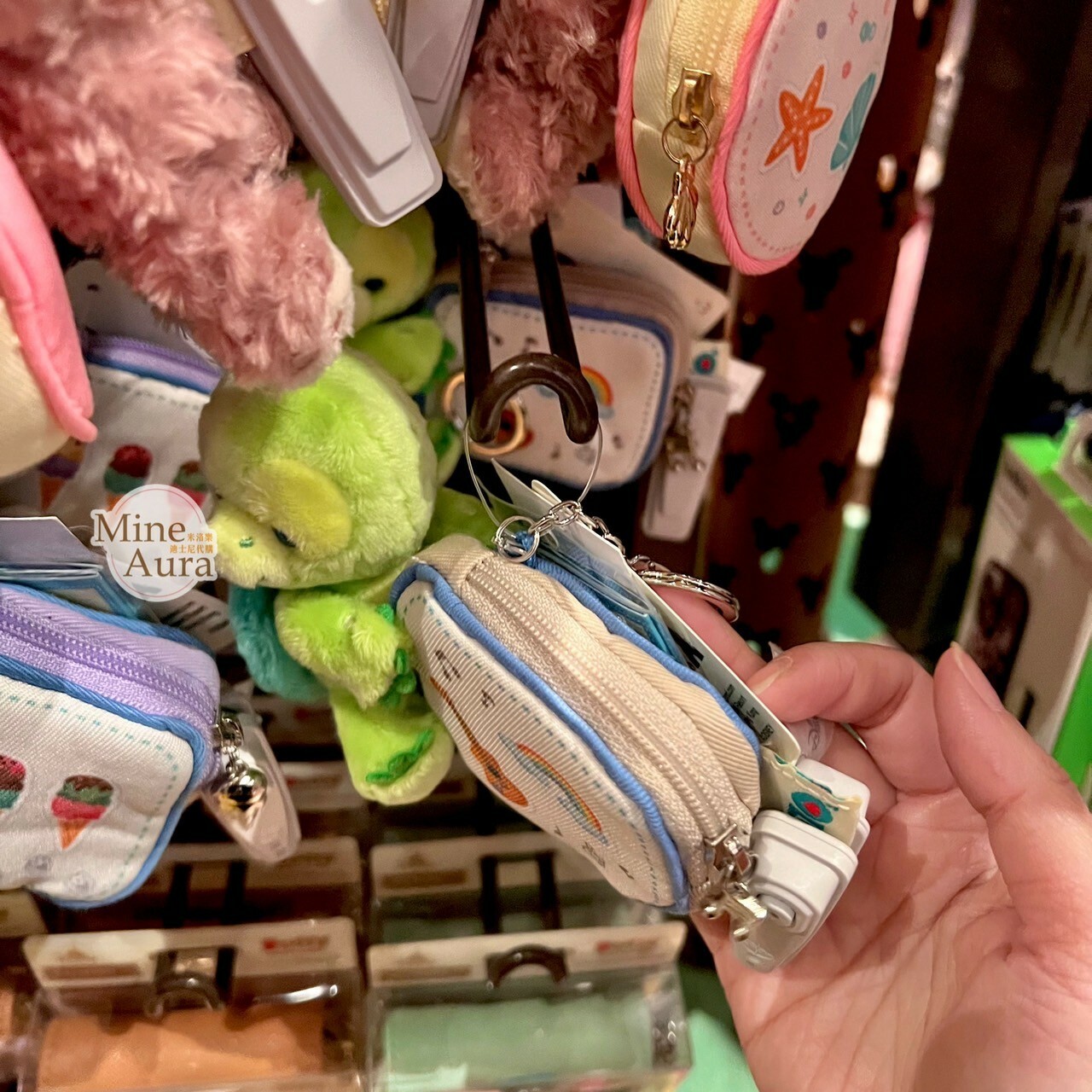 奧樂米拉 海龜 OluMel 絨毛 抱抱造型 零錢包 吊飾 鑰匙圈 -香港迪士尼樂園