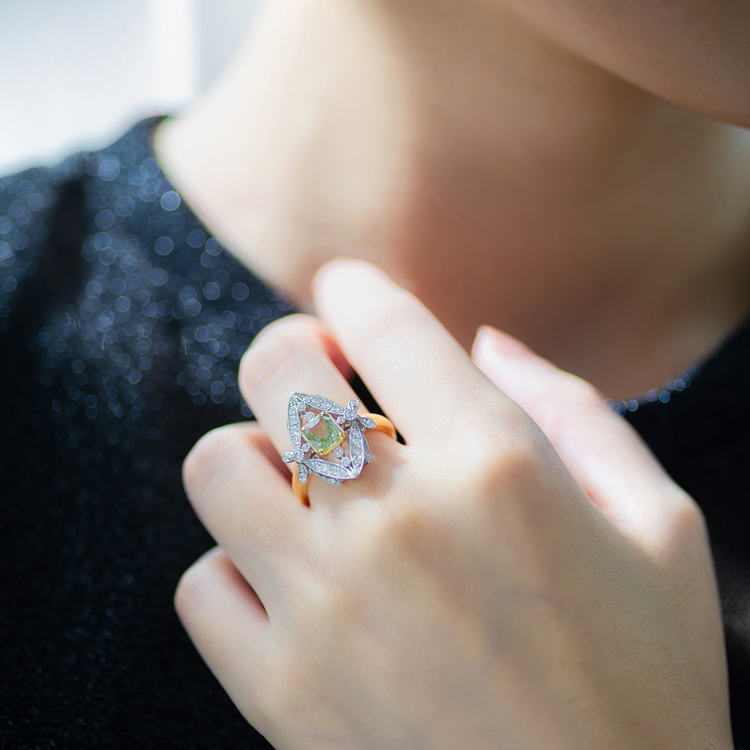 天然薄荷綠碧璽18K蜻蜓戒指